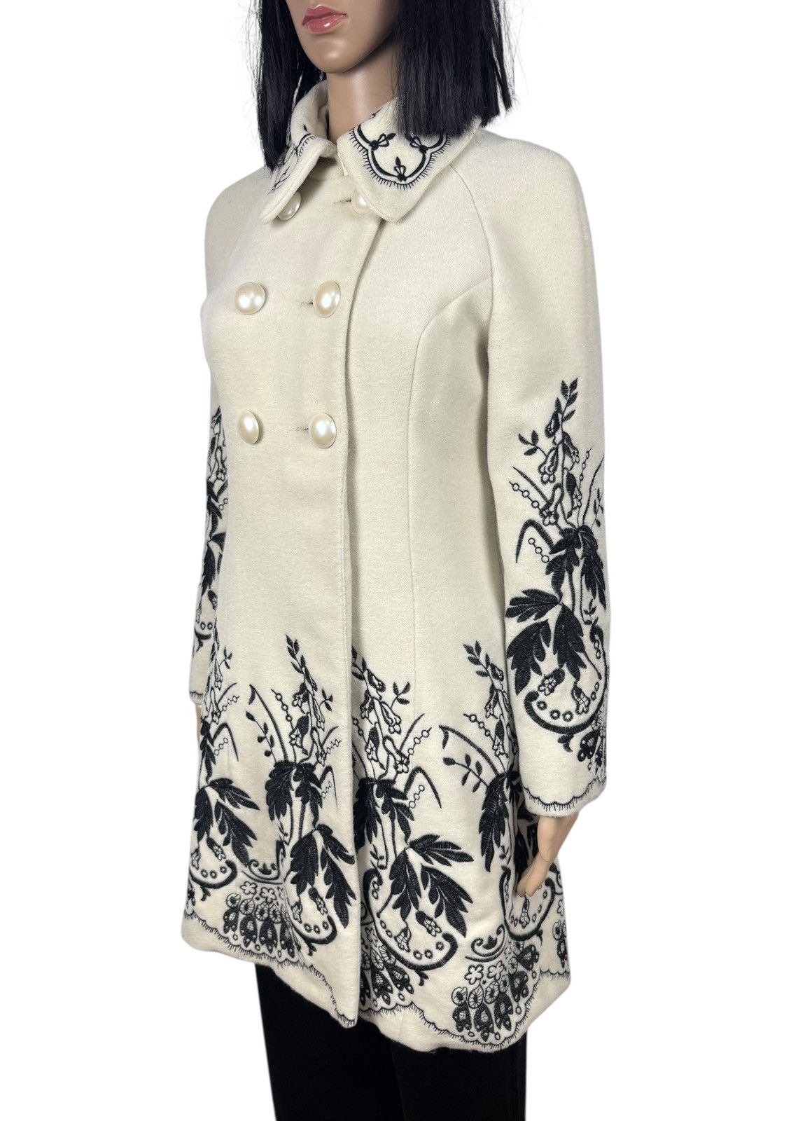 Moschino Moschino Cheap and Chic Vintage Wool Coat Embroidered Floral Size M / US 6-8 / IT 42-44 - 7 Thumbnail
