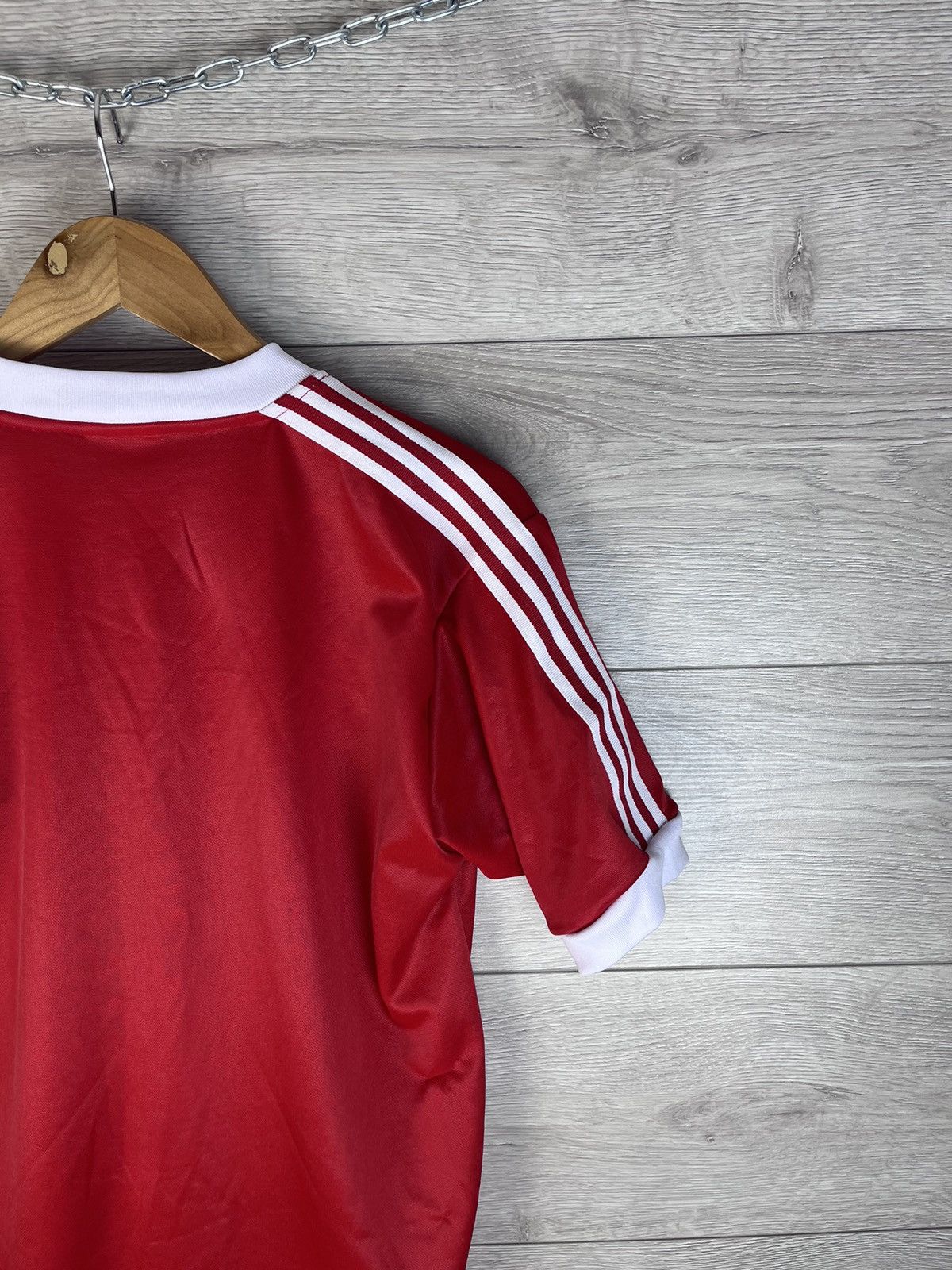 Adidas WREXHAM 1980 HOME RARE VINTAGE JERSEY RETRO FOOTBALL SHIRT Size US M / EU 48-50 / 2 - 11 Thumbnail