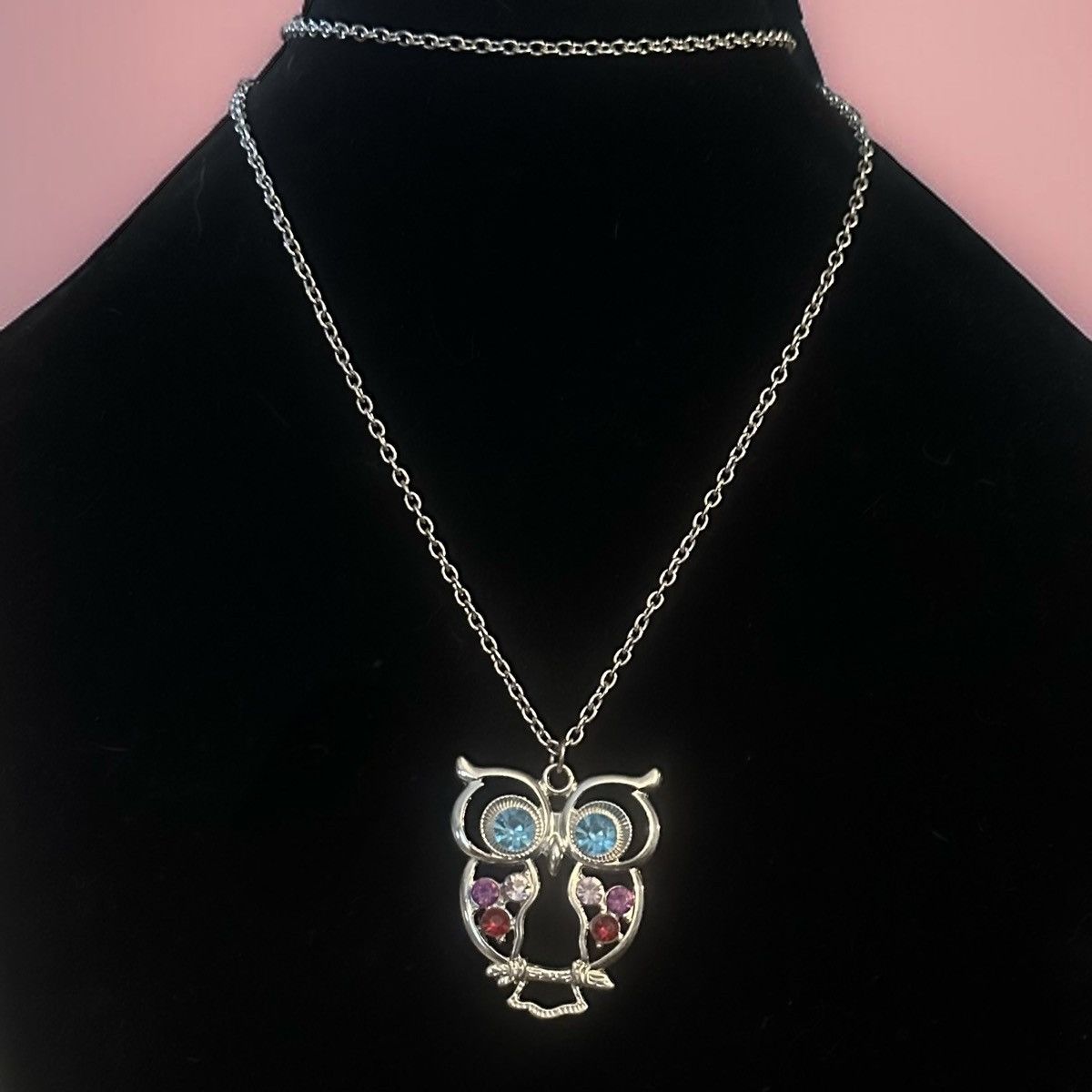 Other Long silver tone multicolor rhinestone owl pendant necklace Size ONE SIZE - 1 Thumbnail