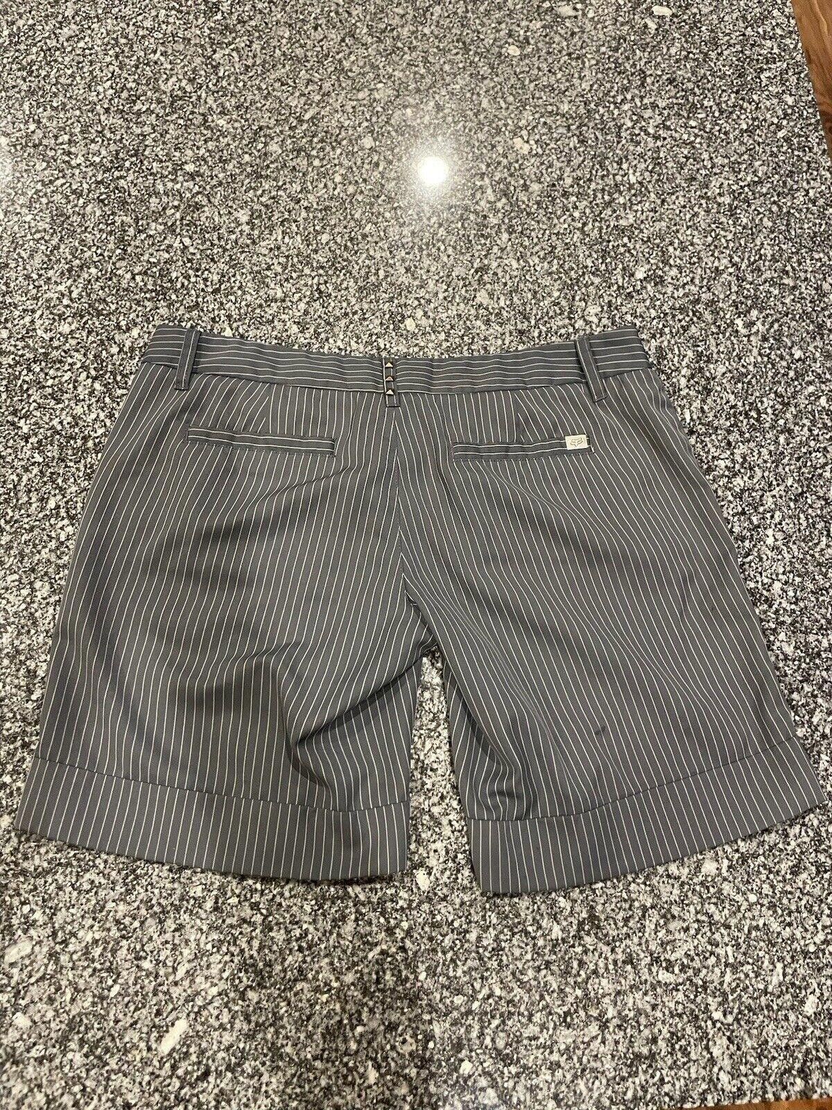 JW Anderson Fox Girls Pin Stripe Shorts Gray And White Sz 11 (A4) Size 32" / US 10 / IT 46 - 5 Thumbnail