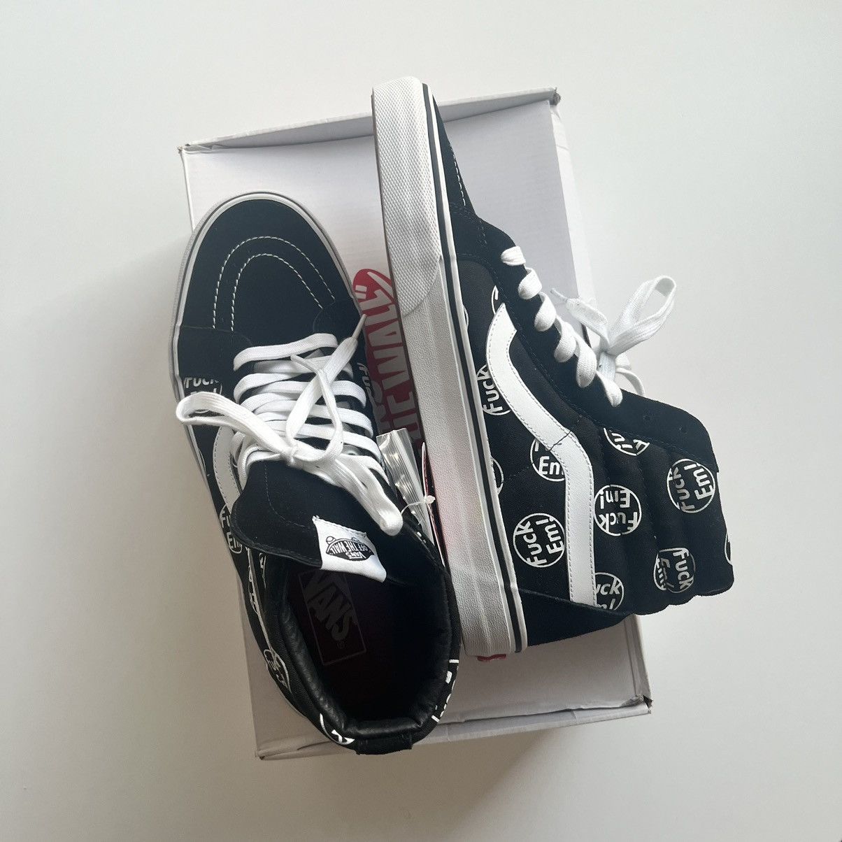 Supreme × Vans Supreme Vans Sk8-Hi Fuck’Em US10.5 Black Size US 10.5 / EU 43-44 - 2 Thumbnail