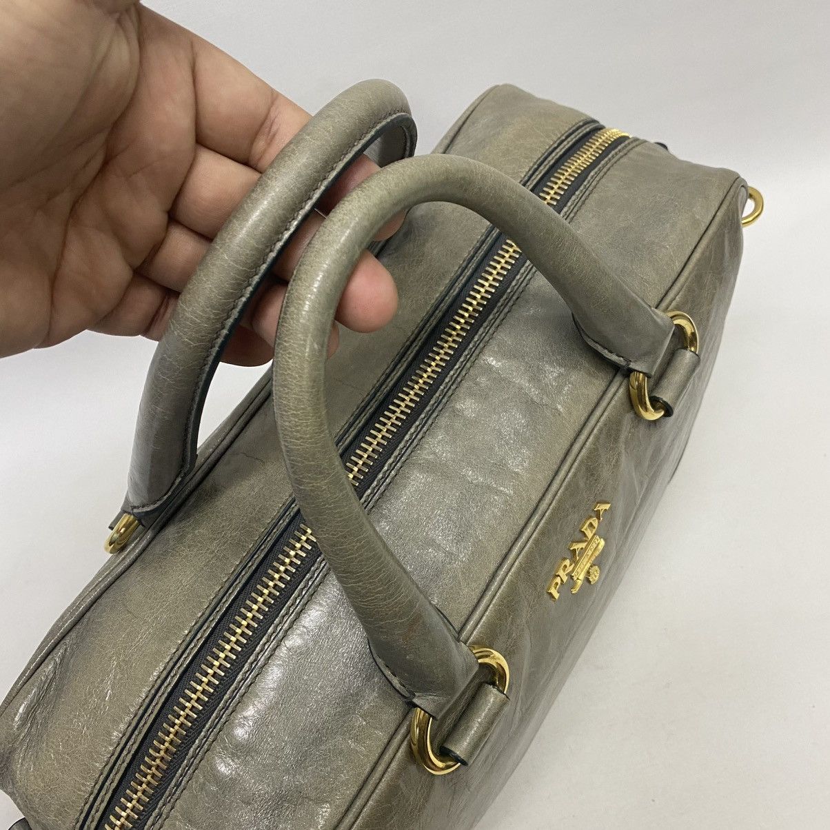Prada ‼️LASTDROP‼️ PRADA GREY VITELLO SHINE BOULETTO BAG 2 WAY Size ONE SIZE - 7 Thumbnail