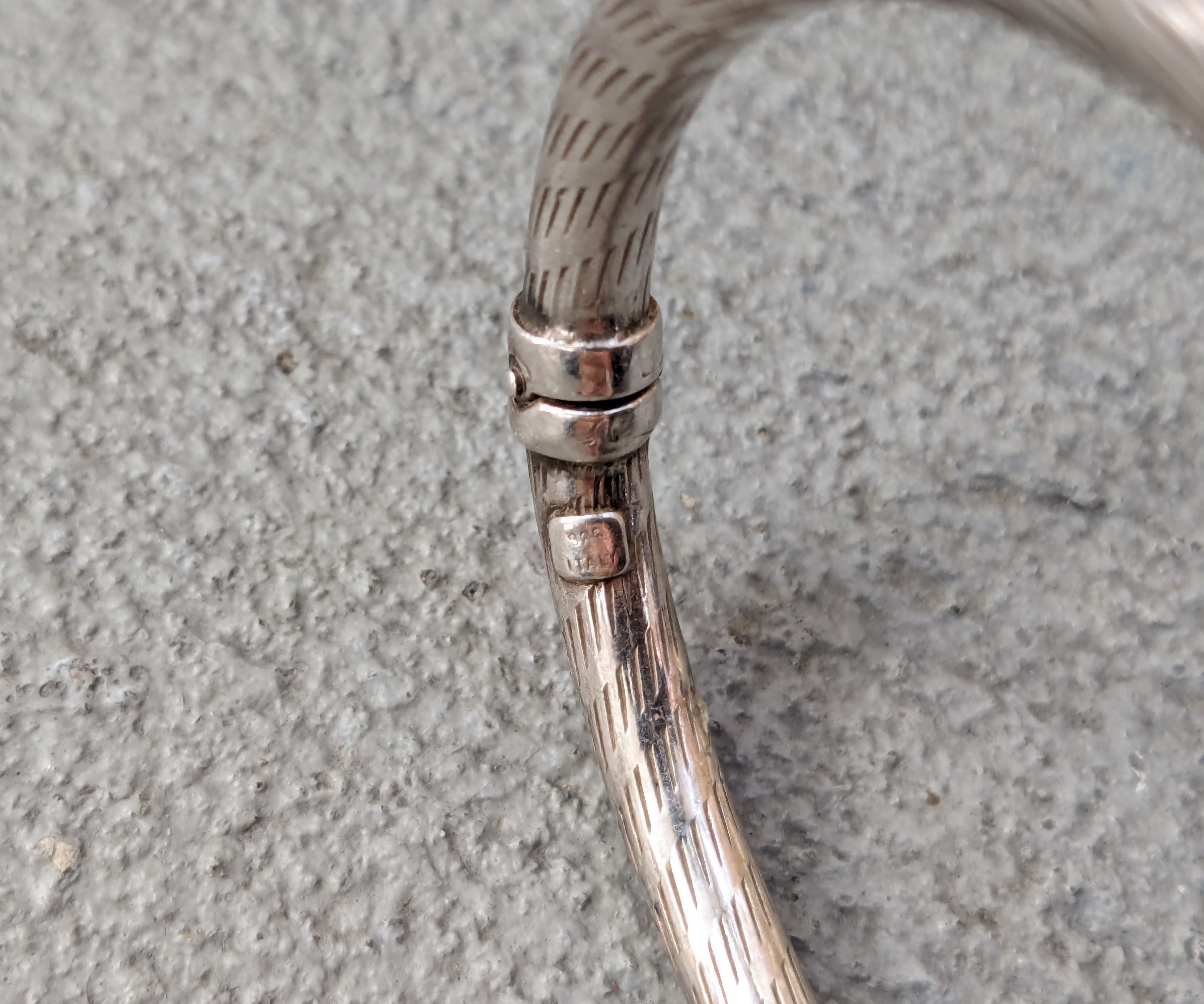 Jewelry Vintage Sterling Silver Bracelet Bangle 6.75" Hinge Italy Size ONE SIZE - 11 Thumbnail