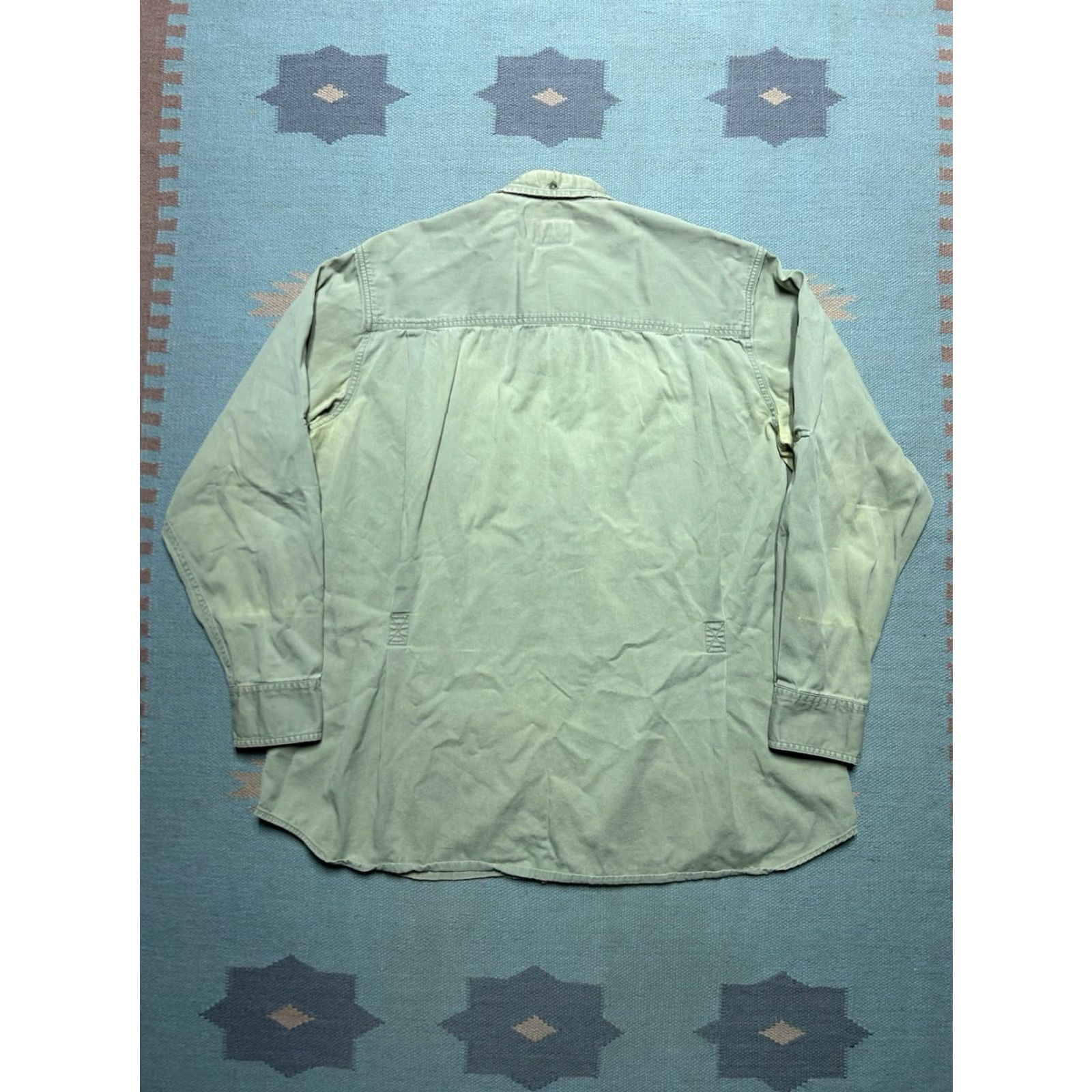Vintage VINTAGE Cabela's Long Sleeve Button Shirt Paint Distressed Worn Khaki Tan XL Tall Shirt Men Beige Size US XL / EU 56 / 4 - 2 Thumbnail