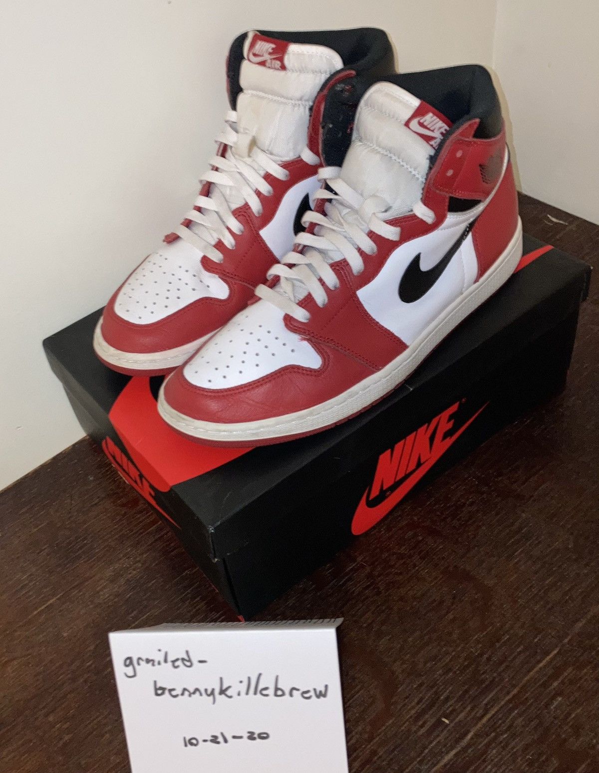 靴 Nike Air Jordan 1 Retro High Chicago2015 Jordan 1 Retro OG High Chicago for Sale - Authenticity