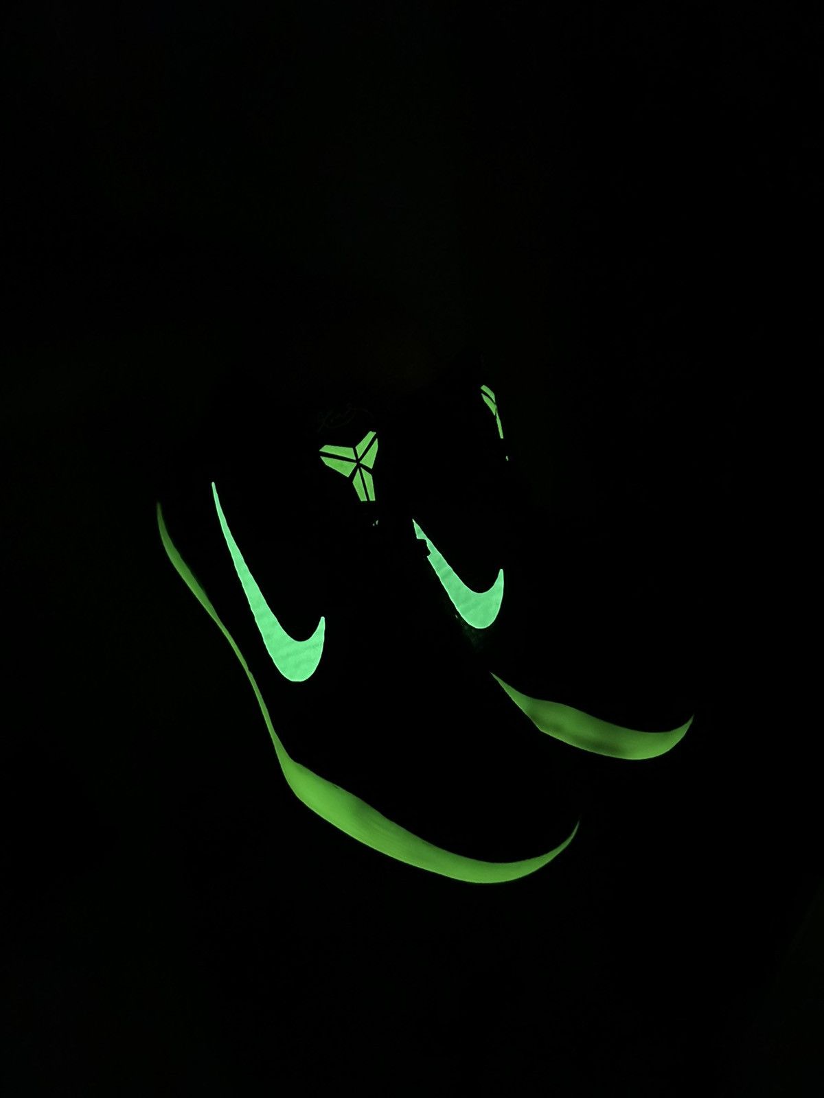 Nike Nike Kobe 9 IX ELITE LOW NIKE ID 677992-993 size 10.5 Glows Size US 10.5 / EU 43-44 - 12 Thumbnail