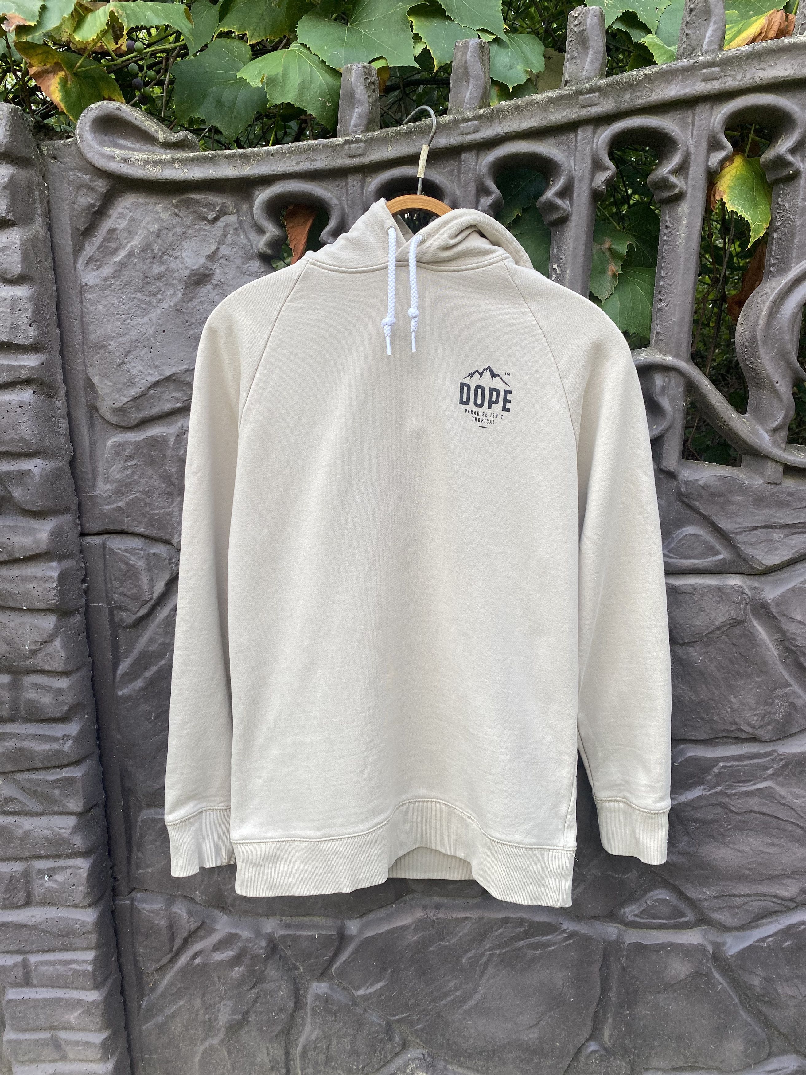 Vintage DOPE HOODIE MENS PARADISE ISN‘T TROPICAL Size US S / EU 44-46 / 1 - 10 Thumbnail
