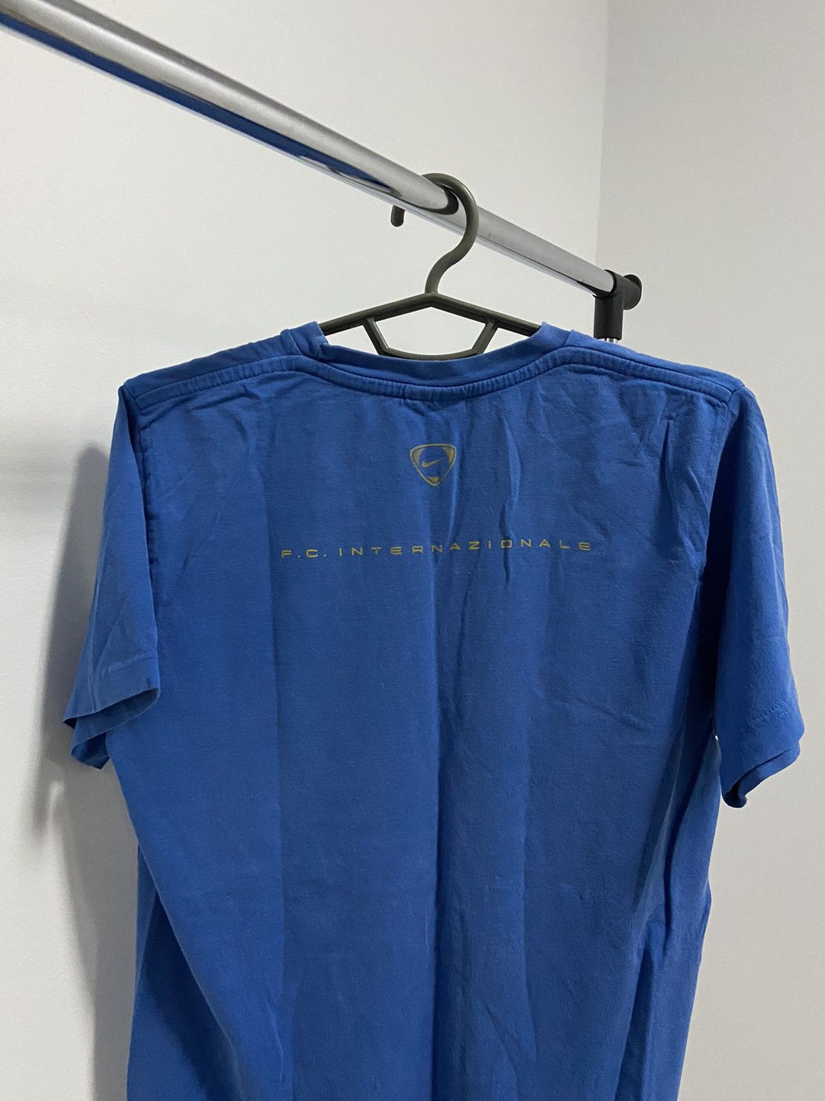 Nike × Vintage Nike internazionale t shirt center logo swoosh football tee Size US S / EU 44-46 / 1 - 4 Thumbnail