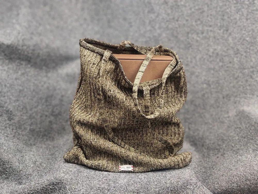 TL 180 Roma Paris Design Lola knitted tote bag gold color