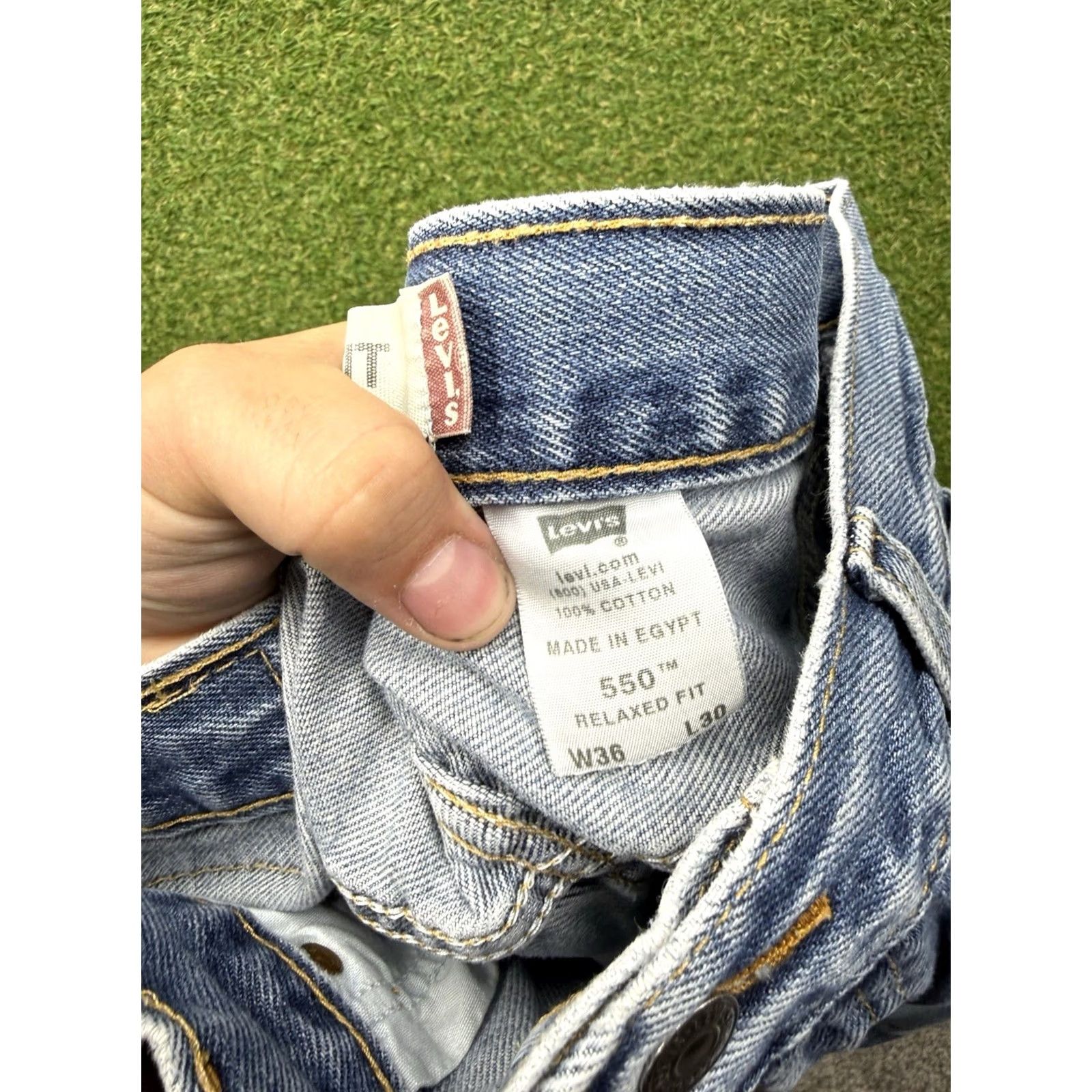 Levi's Levi's 550 Jeans Mens 36x30 Light Wash Denim Relaxed Tapered Casual Workwear Blue Jeans Mens Size US 36 / EU 52 - 4 Thumbnail