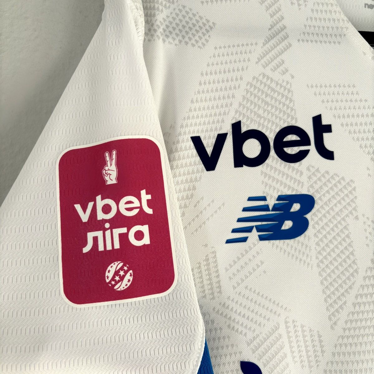 New Balance 2023 2024 Dynamo Kyiv GAME ISSUE New Balance Soccer Jersey Size US L / EU 52-54 / 3 - 4 Thumbnail