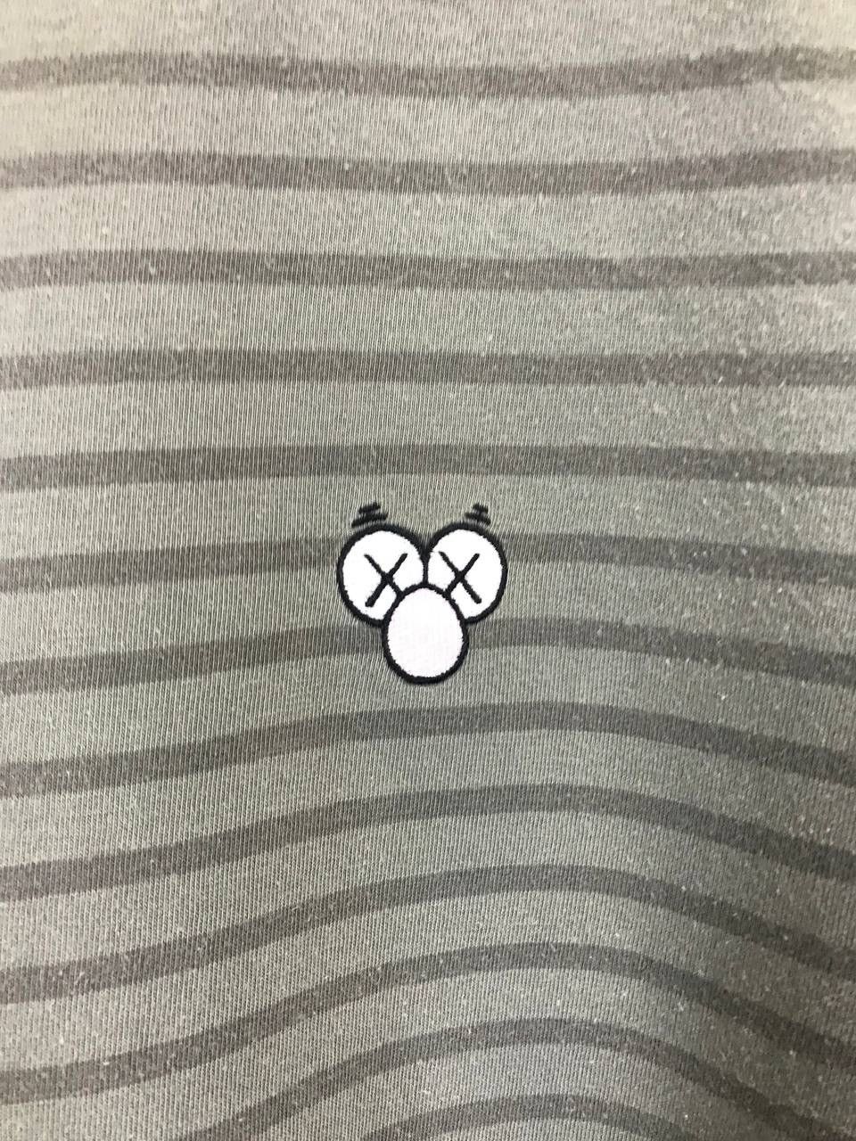 Kaws × Uniqlo Kaws x Uniqlo striped designer logo tee Size US S / EU 44-46 / 1 - 3 Thumbnail