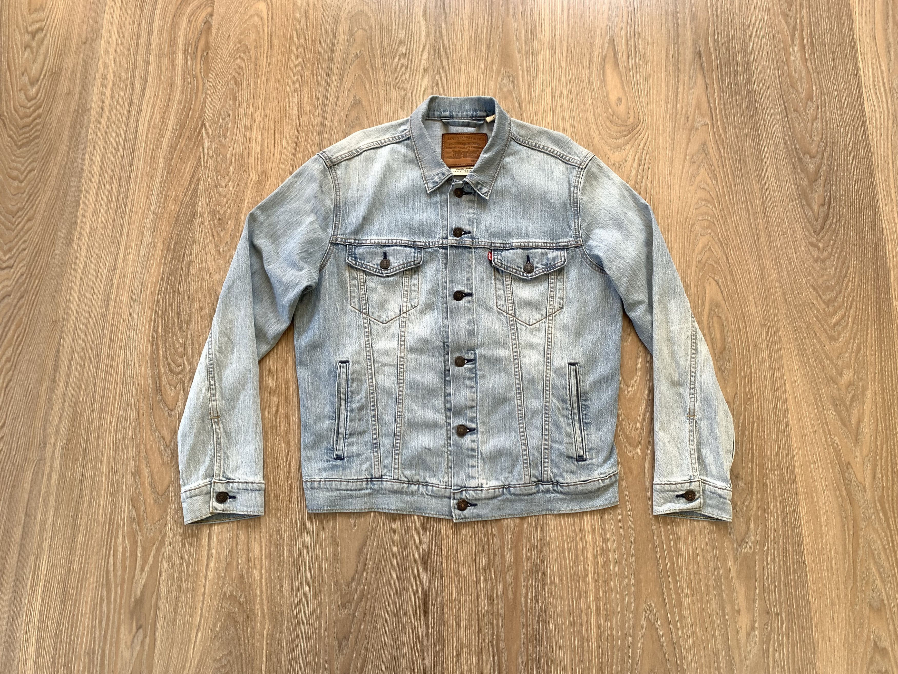 Levi's Levi’s Premium Light Blue Stretch Denim Jacket Size US M / EU 48-50 / 2 - 1 Thumbnail