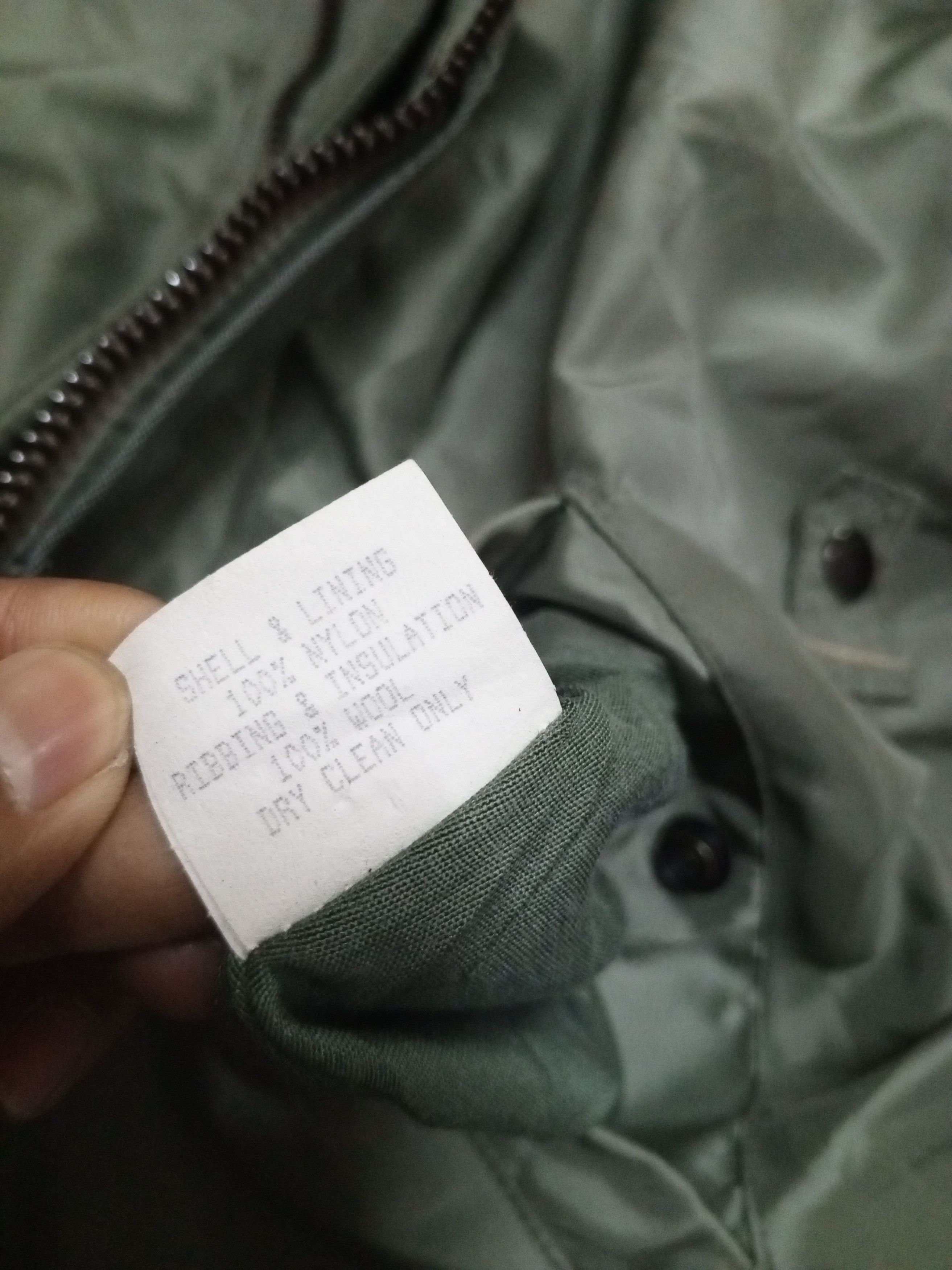Vintage VINTAGE 90'S MA-1 BOMBER FLIGHT JACKET Size US XL / EU 56 / 4 - 15 Thumbnail