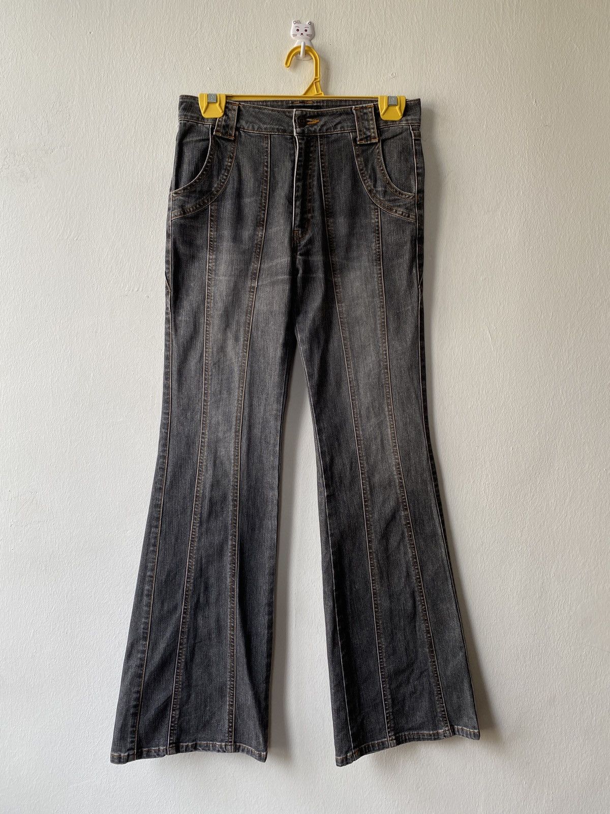 If Six Was Nine × Japanese Brand × Tornado Mart Japanese Brand Carouge Excellent Spiral Cut Flare Denim Size US 27 - 3 Thumbnail