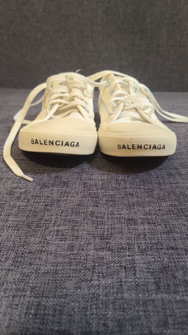 Balenciaga Balenciaga Distressed Size US 7 / IT 37 - 1 Thumbnail