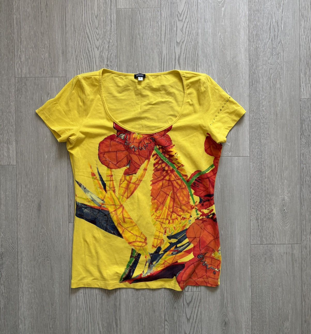 Versace Jeans Couture Versace Jeans Couture T Shirt Floral Printed Y2K Size S / US 4 / IT 40 - 1 Thumbnail