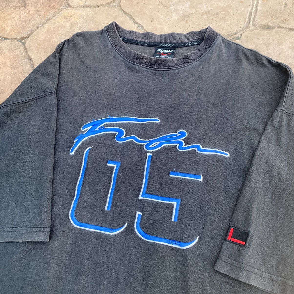 Fubu 💥SICK💥 THRASHED Faded Vintage Y2K Fubu Embroidered ERD TEE Size US XL / EU 56 / 4 - 2 Thumbnail