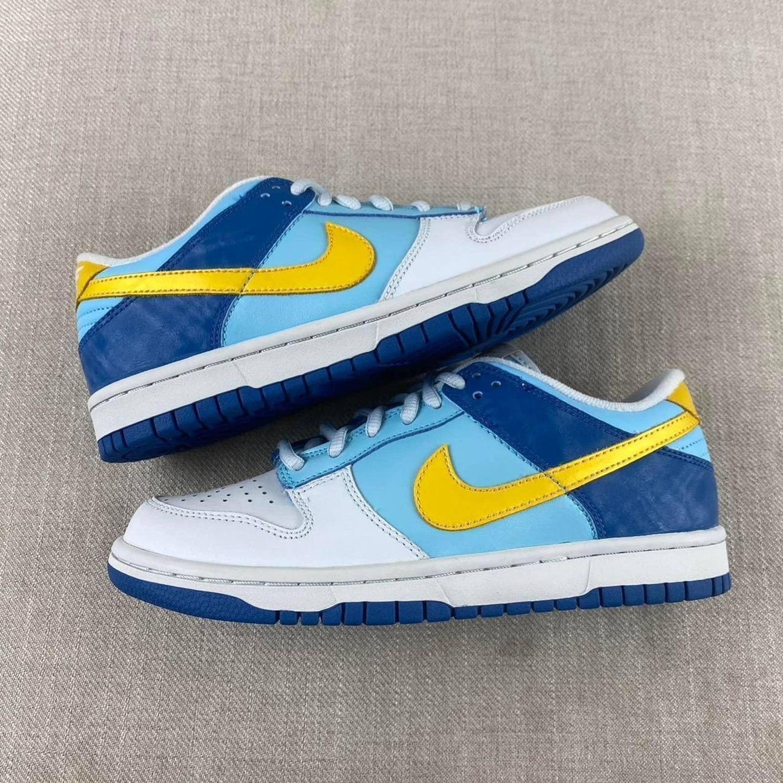 Nike 2008 Nike Dunk Low “Splash” Women 6.5 Size US 6.5 / IT 36.5 - 2 Thumbnail
