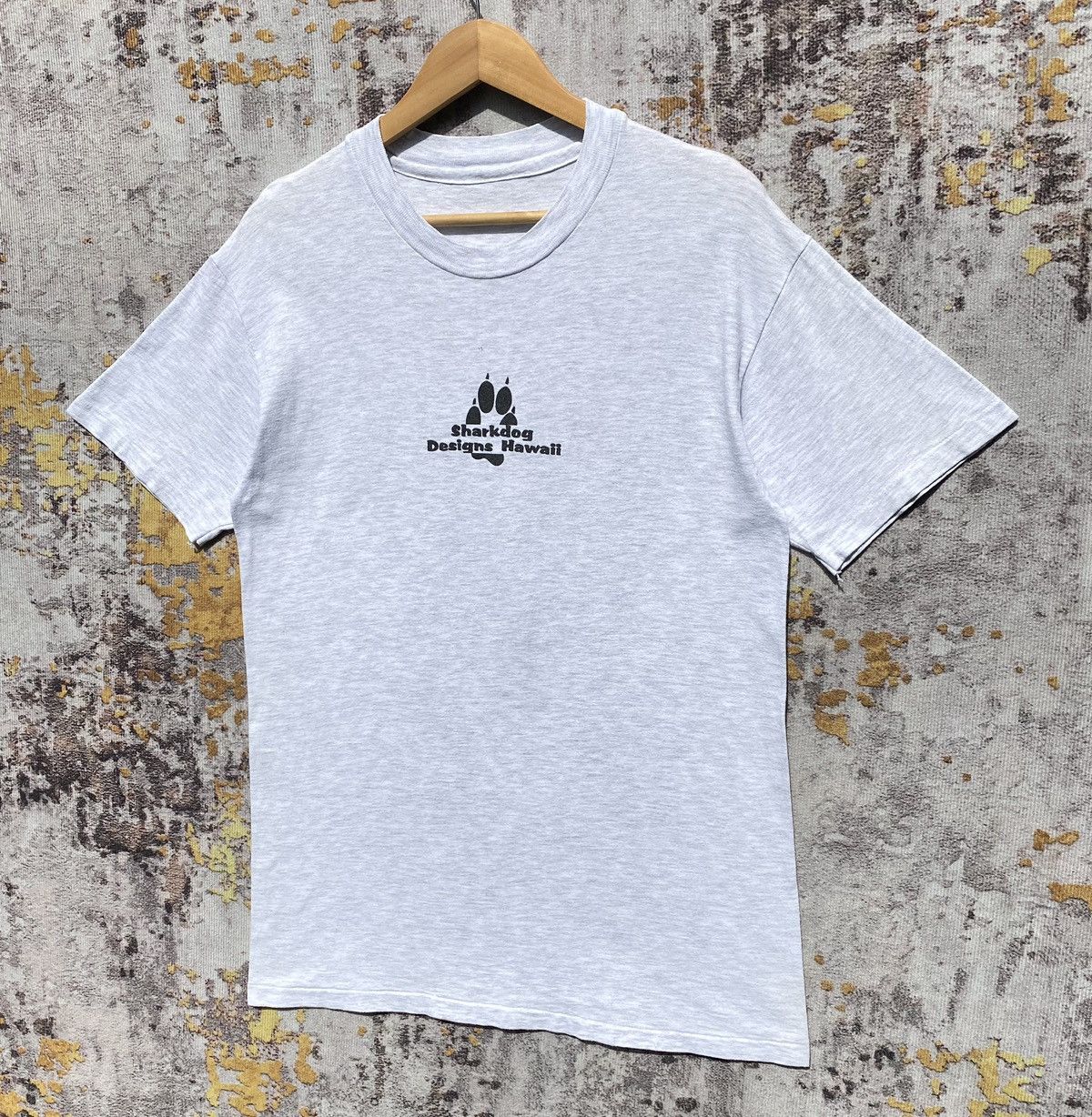 Vintage Vintage 90s Shark Dog Designs Hawaii Tee Rubber Slipper Dog Size US S / EU 44-46 / 1 - 4 Thumbnail