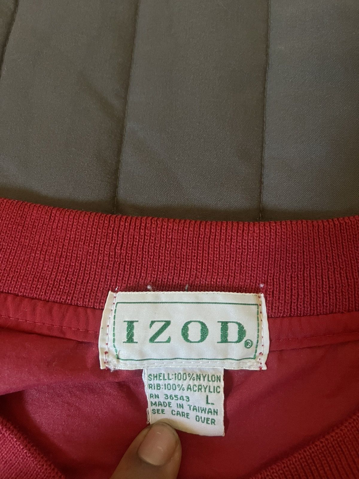 Vintage Vintage red IZOD pullover Size US L / EU 52-54 / 3 - 2 Thumbnail