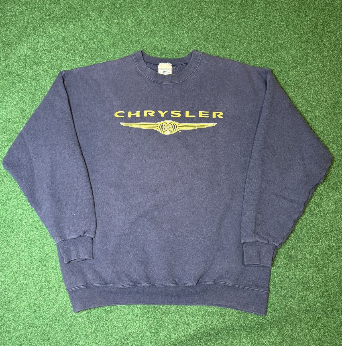Chrysler × Vintage Vintage 90s Chrysler Luxury Car Automobile Sweatshirt Size US L / EU 52-54 / 3 - 1 Thumbnail