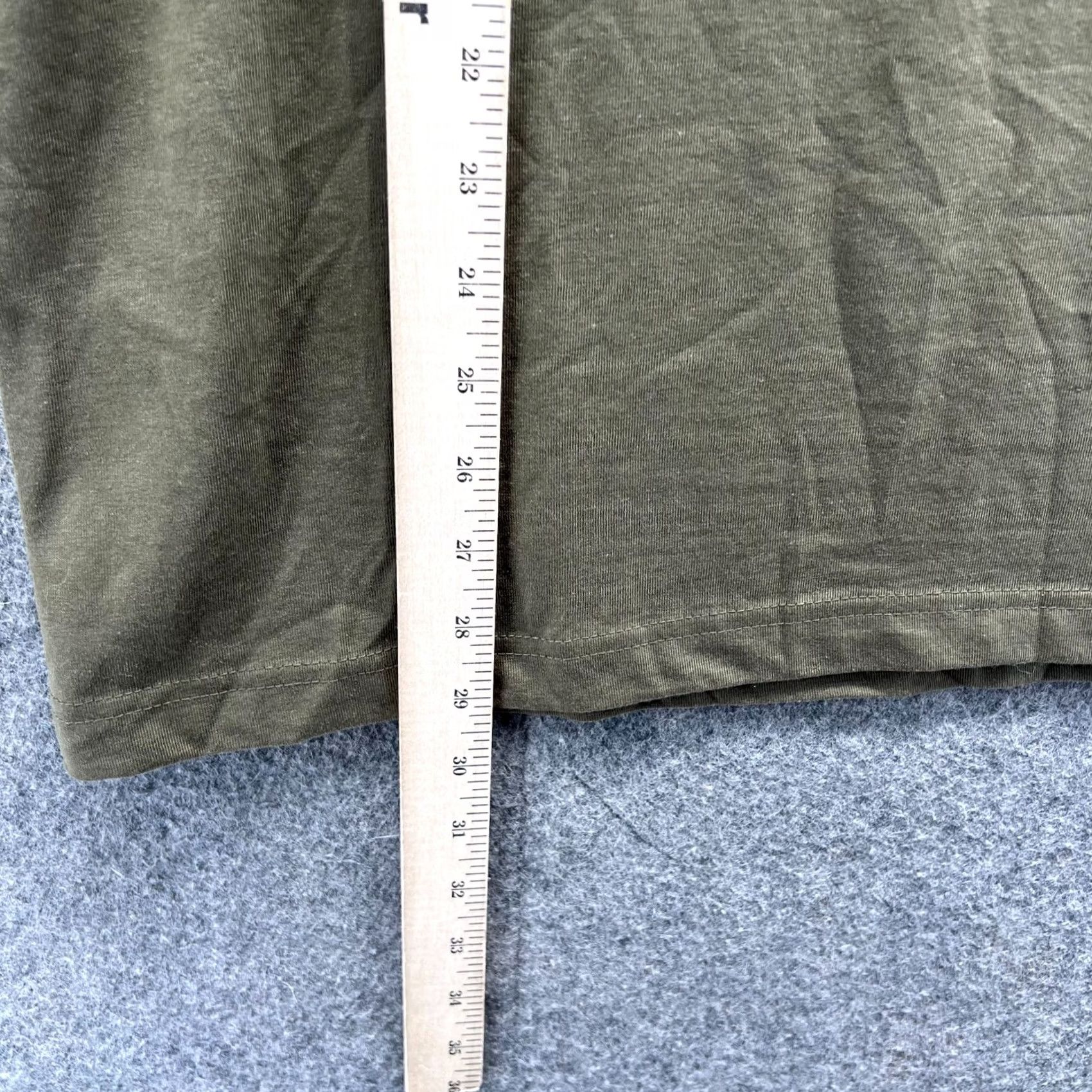 Eddie Bauer VINTAGE Eddie Bauer Shirt Mens Large Green Olive Solid Crewneck Short Sleeve Lightweight Tee Top Mens Size US L / EU 52-54 / 3 - 4 Thumbnail