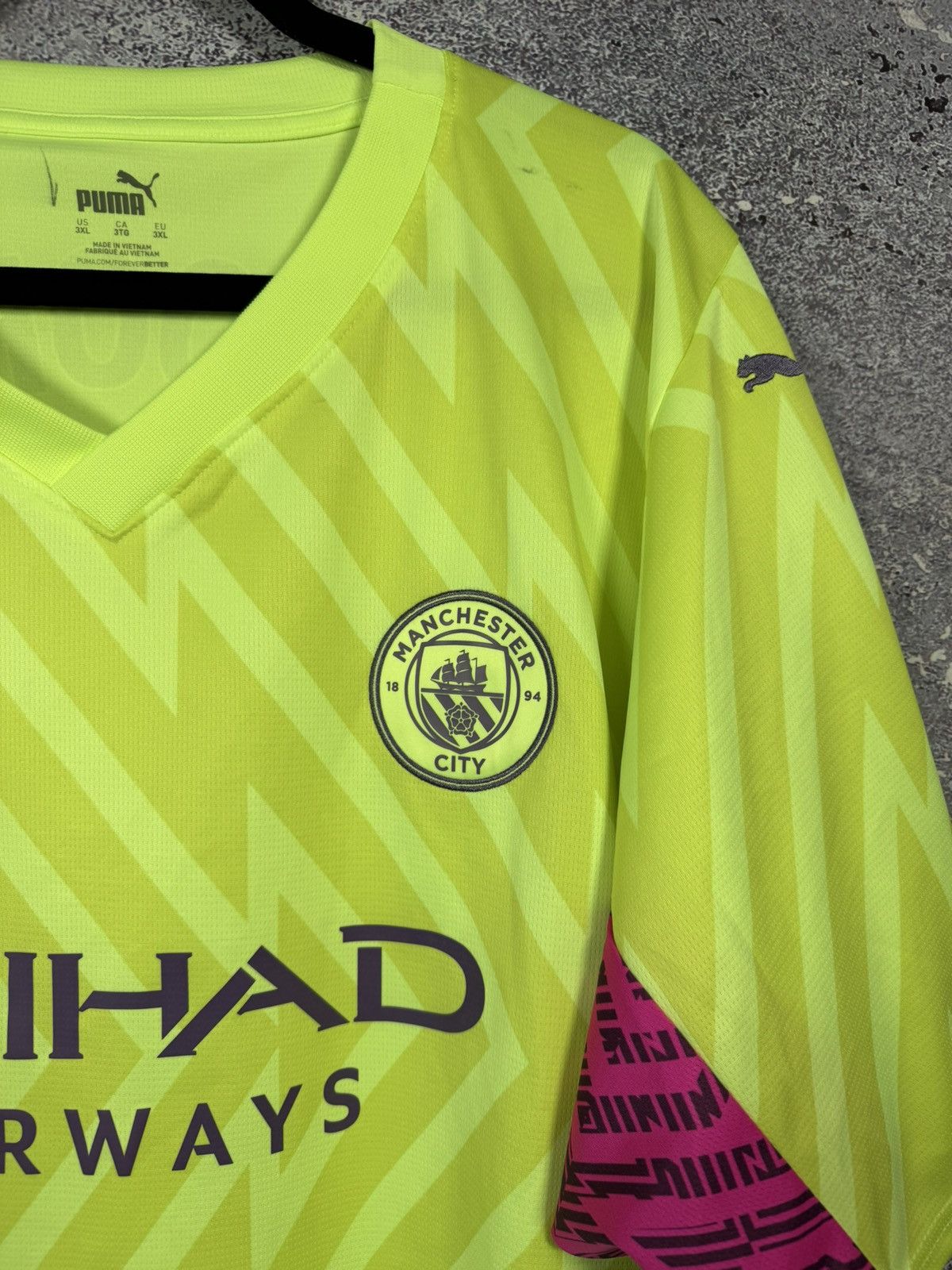 Puma × Vintage Vintage Manchester City 2023/24 GK3 Puma Soccer Jersey 3XL Size US XXL / EU 58 / 5 - 8 Thumbnail