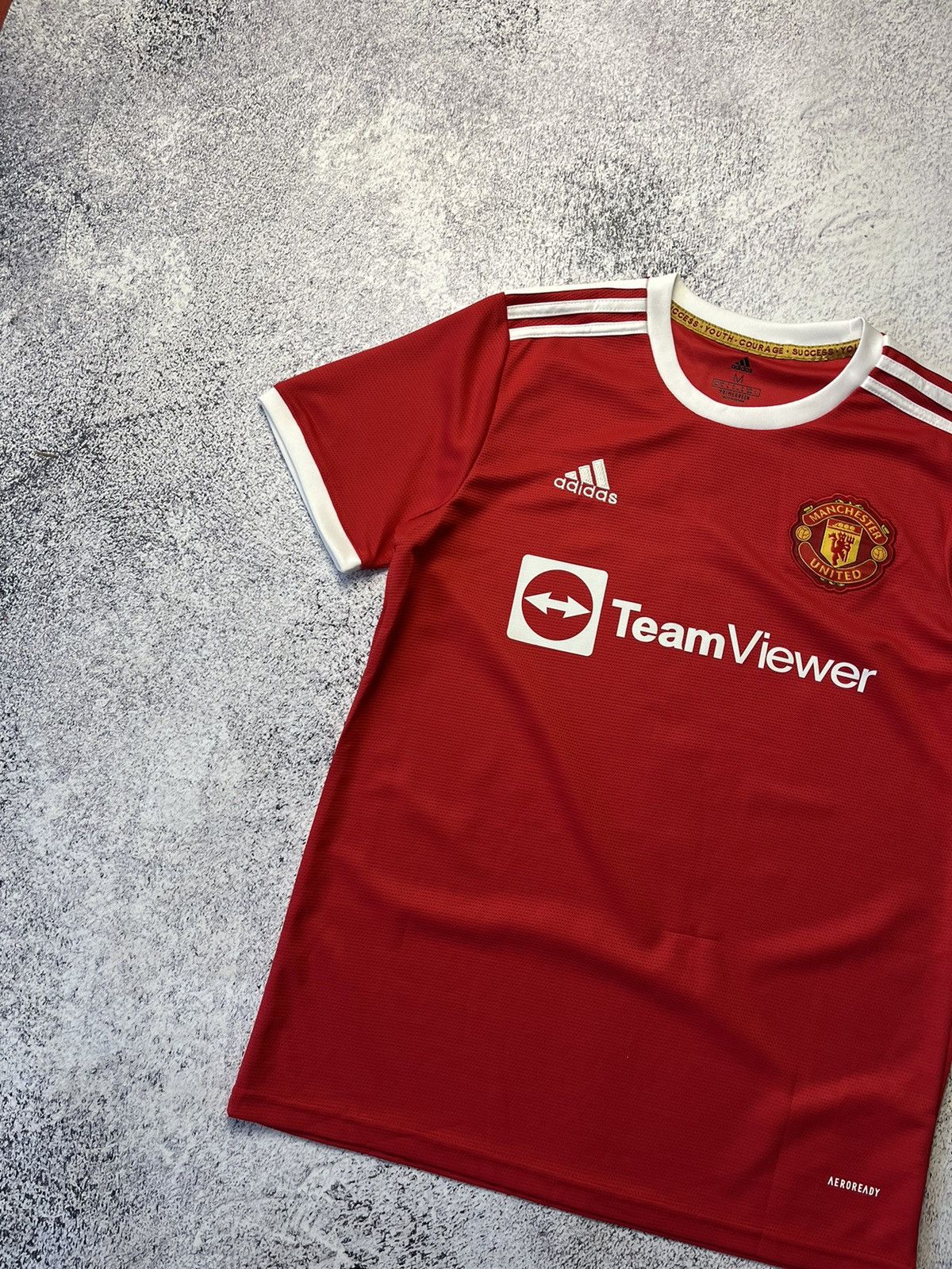 Adidas Vintage Ronaldo #7 Manchester United Home 2021/22 Size US M / EU 48-50 / 2 - 4 Thumbnail