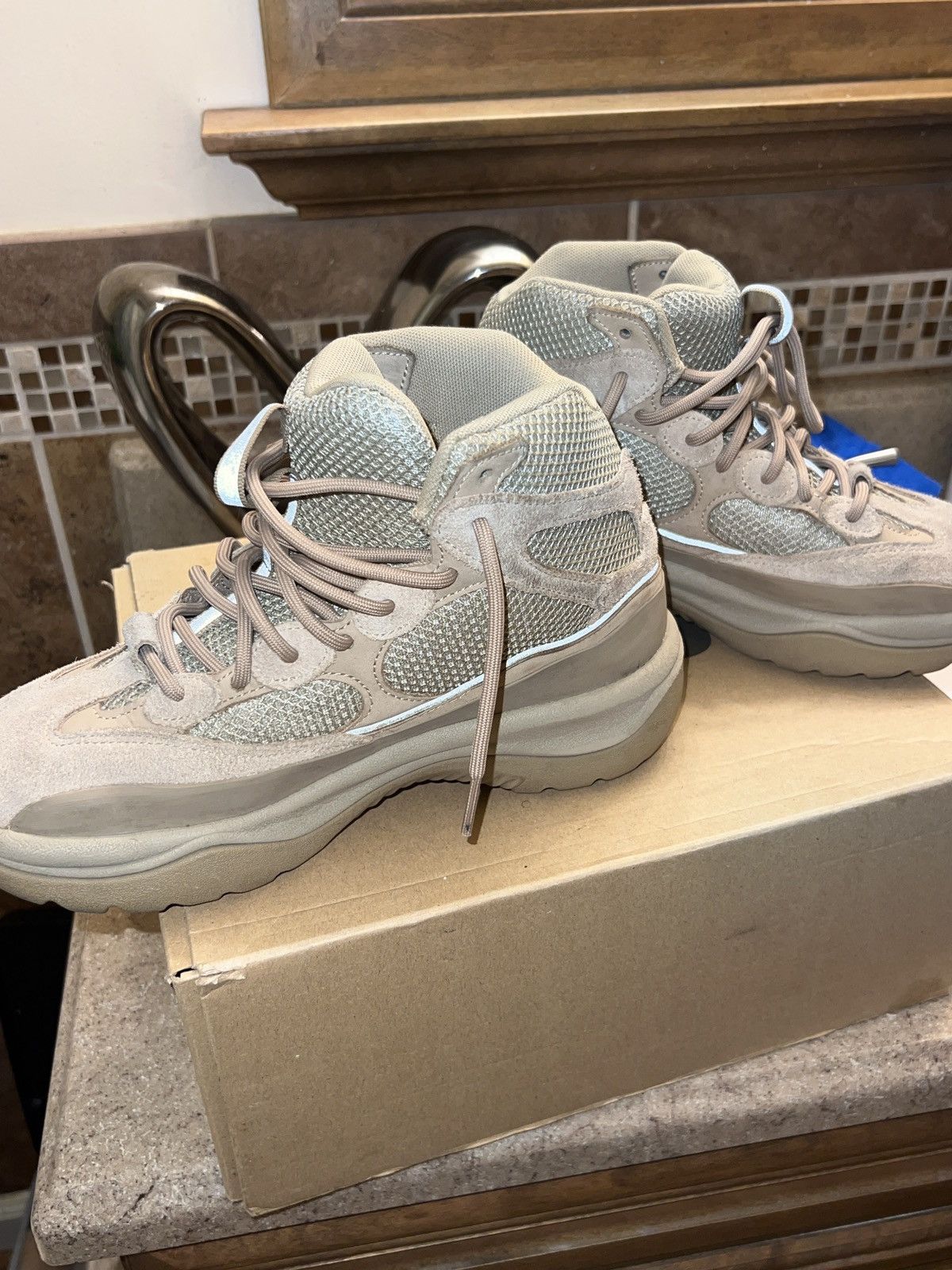 Yeezy Adidas Yeezy desert boot “rock” Size US 8 / EU 41 - 8 Thumbnail