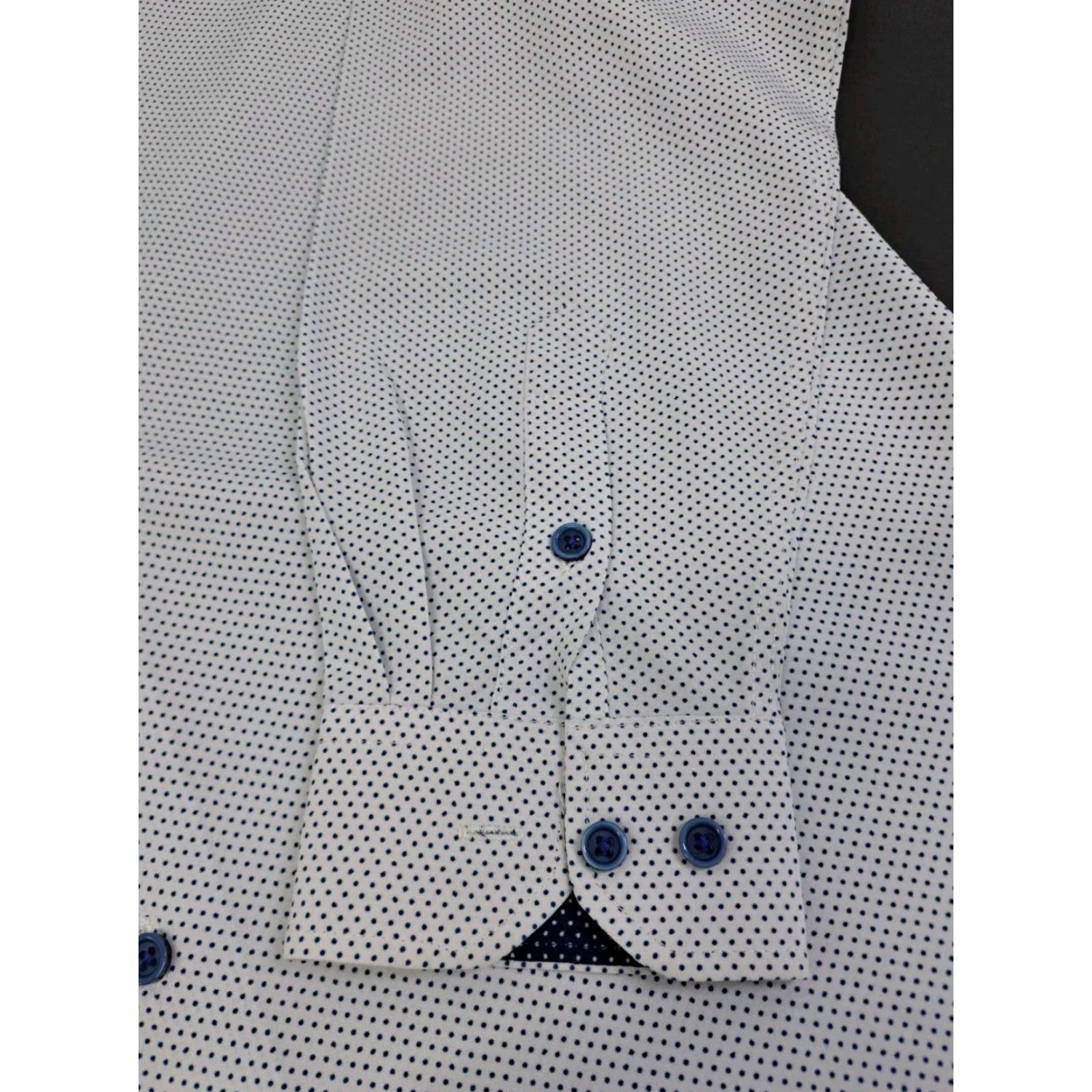 Vintage Tom Baine Mens Shirt XL Slim Performance Collection White/Blue dots Polka Dot All Seasons Button-Up 17-17.5 #6236 Size US XL / EU 56 / 4 - 7 Thumbnail