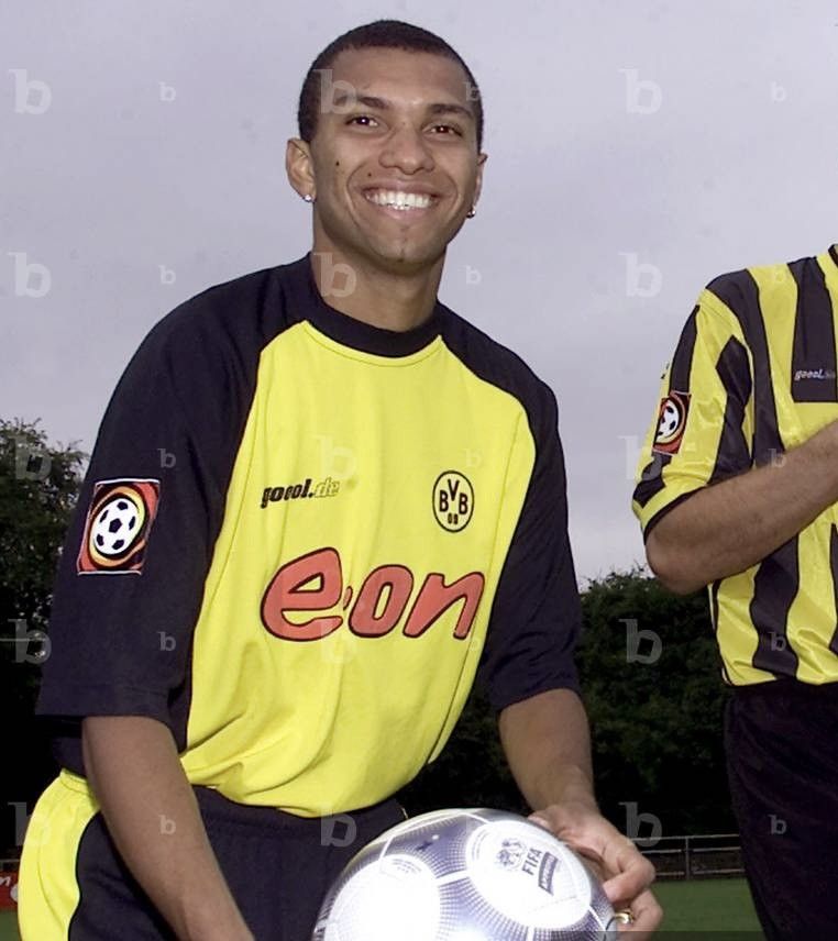 Vintage Amoroso #22 Borussia Dortmund 2001-2002 Home Soccer Jersey Size US XL / EU 56 / 4 - 2 Thumbnail