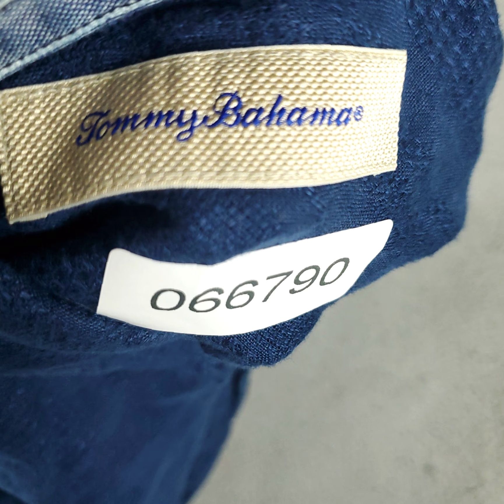 Tommy Bahama Tommy Bahama Shirt Mens Large Blue Linen Hawaiian Button Up Short Sleeve Size US L / EU 52-54 / 3 - 7 Thumbnail
