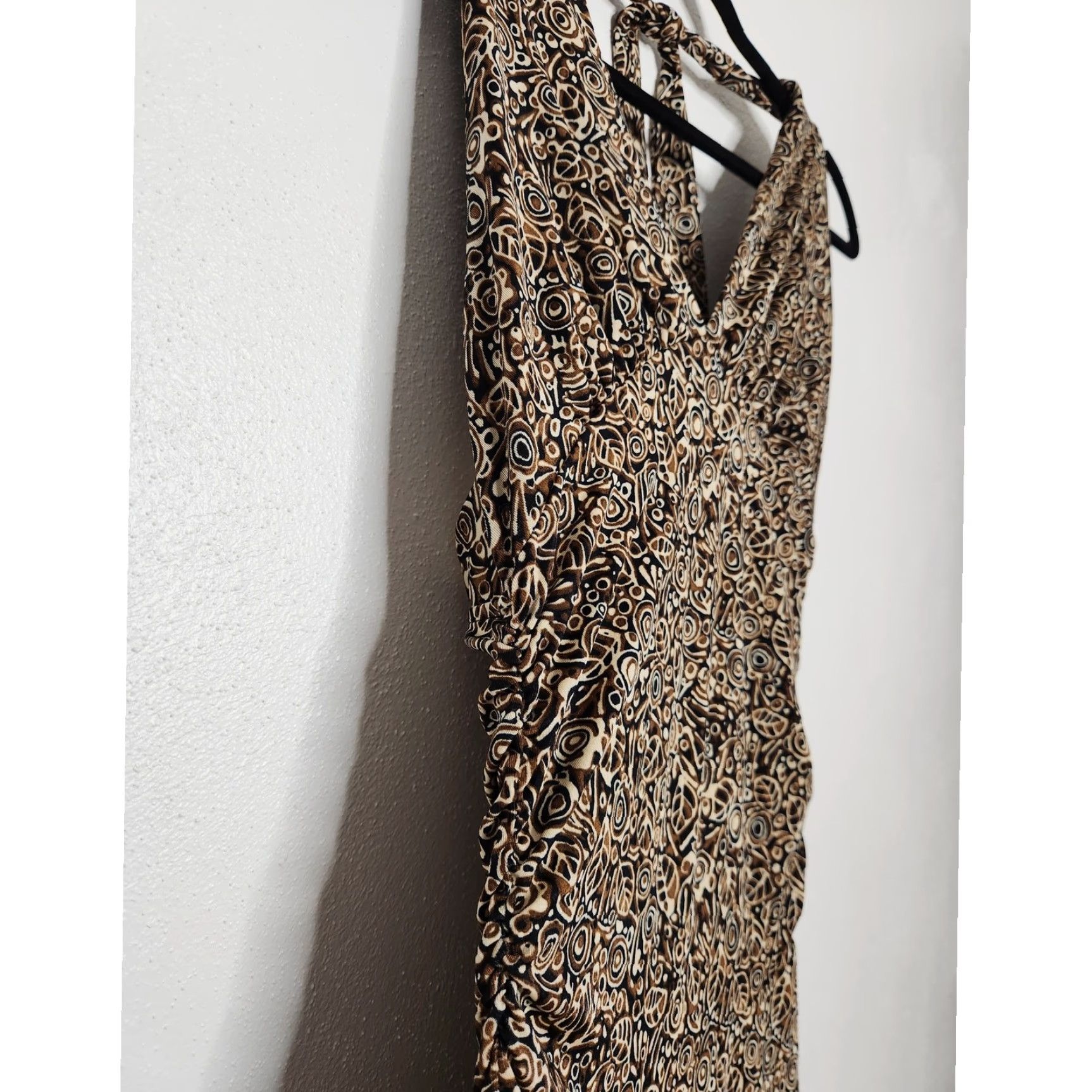 Vintage VINTAGE DressBarn Dress Geometric Art Halter Scrunch Brown Size 8 Boho Dress Length Midi Womens Size M / US 6-8 / IT 42-44 - 3 Thumbnail