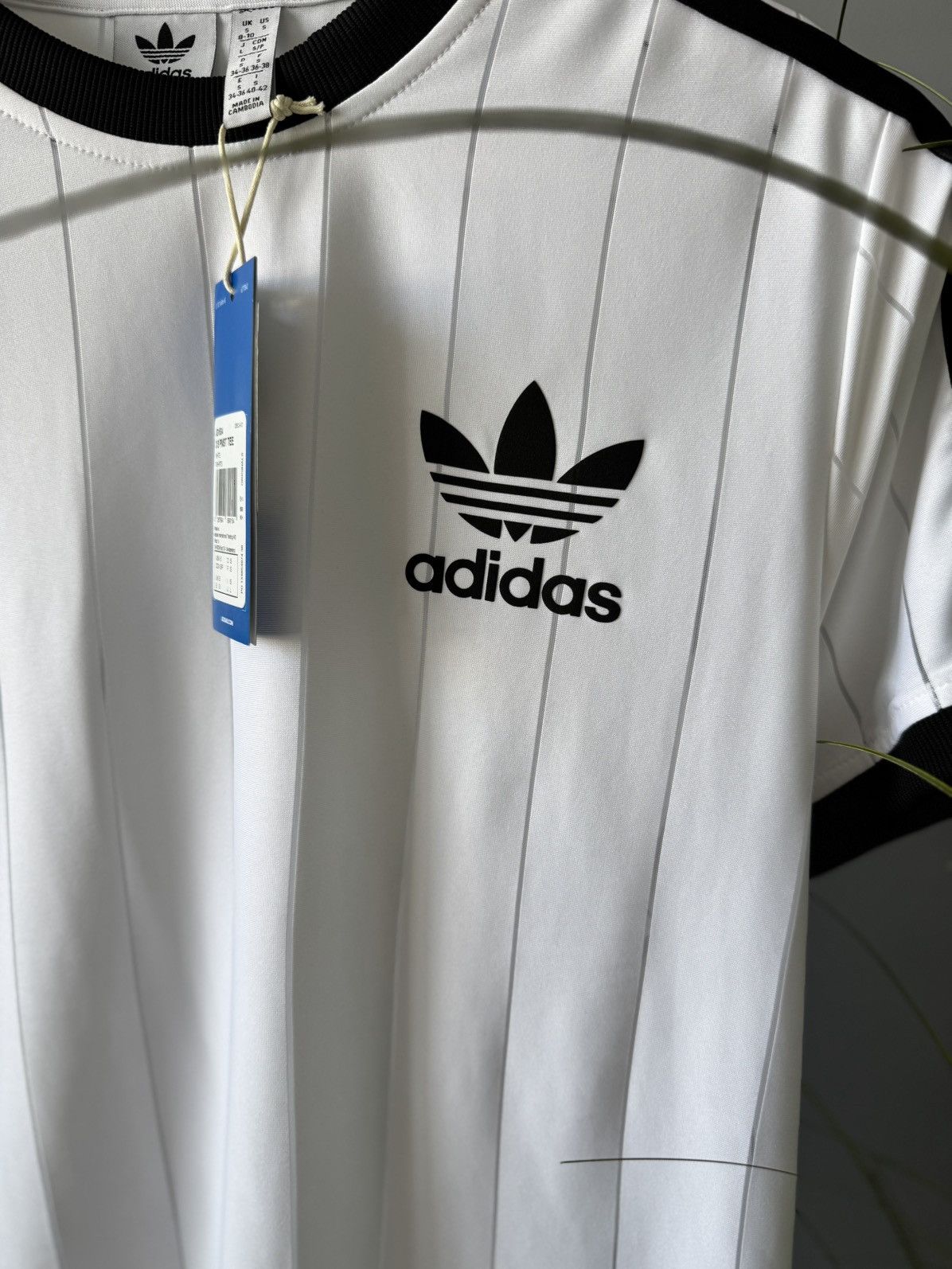 Adidas Adidas three stripes Size US S / EU 44-46 / 1 - 2 Thumbnail