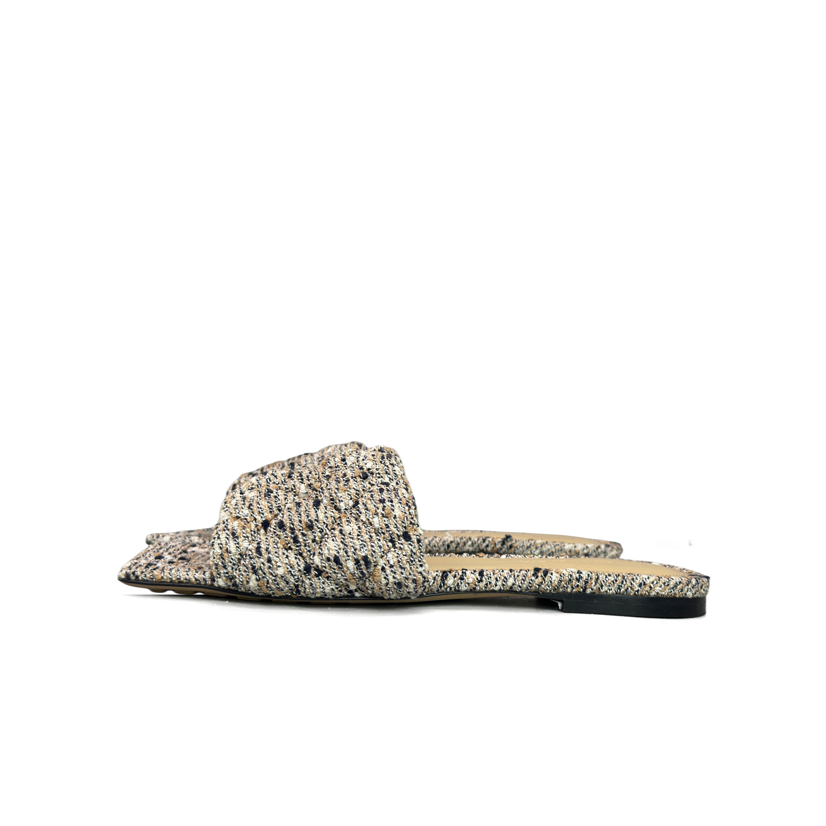 Bottega Veneta Bottega Veneta Padded Tweed Slides Size 36 Size US 6 / IT 36 - 1 Thumbnail