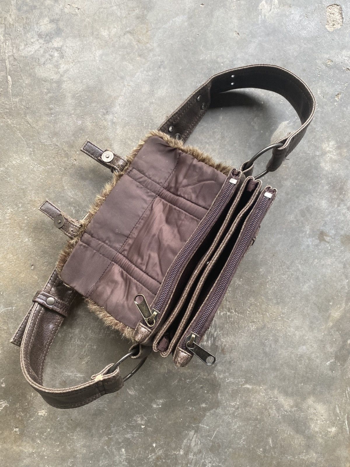 Japanese Brand 💥Last Drop💥Vintage Waist Faux Fur Bag Size ONE SIZE - 5 Thumbnail