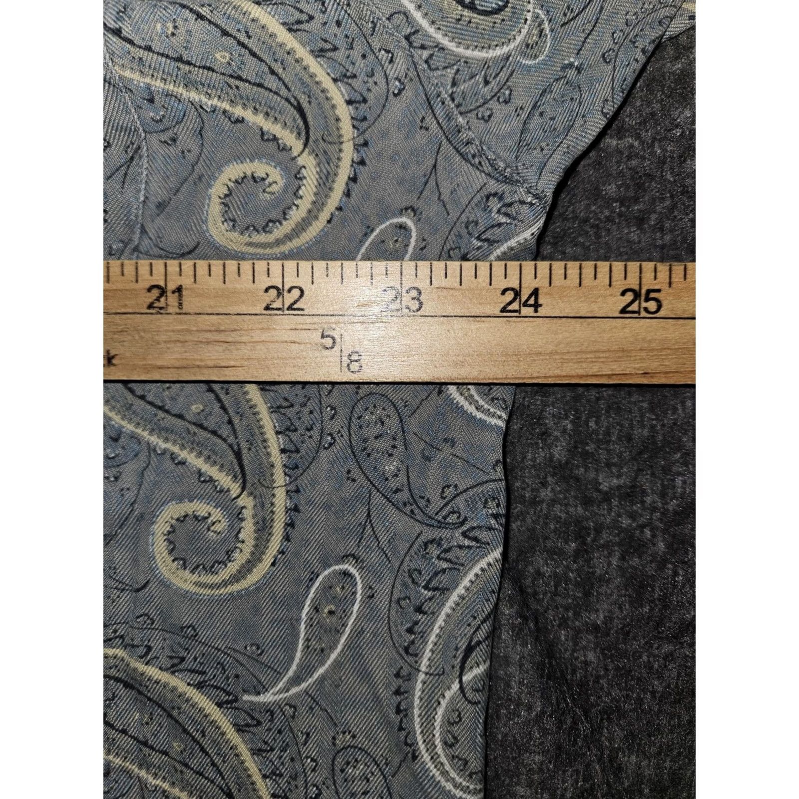 Tommy Bahama Tommy Bahama Shirt Mens XL Blue Paisley Silk Short Sleeve Button-Up Hawaiian Size US XL / EU 56 / 4 - 3 Thumbnail