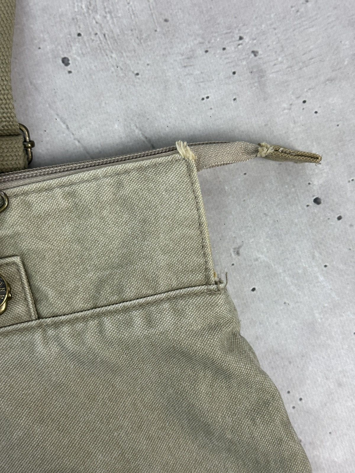 Armani Exchange Vintage Armani Exchange Beige Denim Washed Handle Bag Size ONE SIZE - 8 Thumbnail