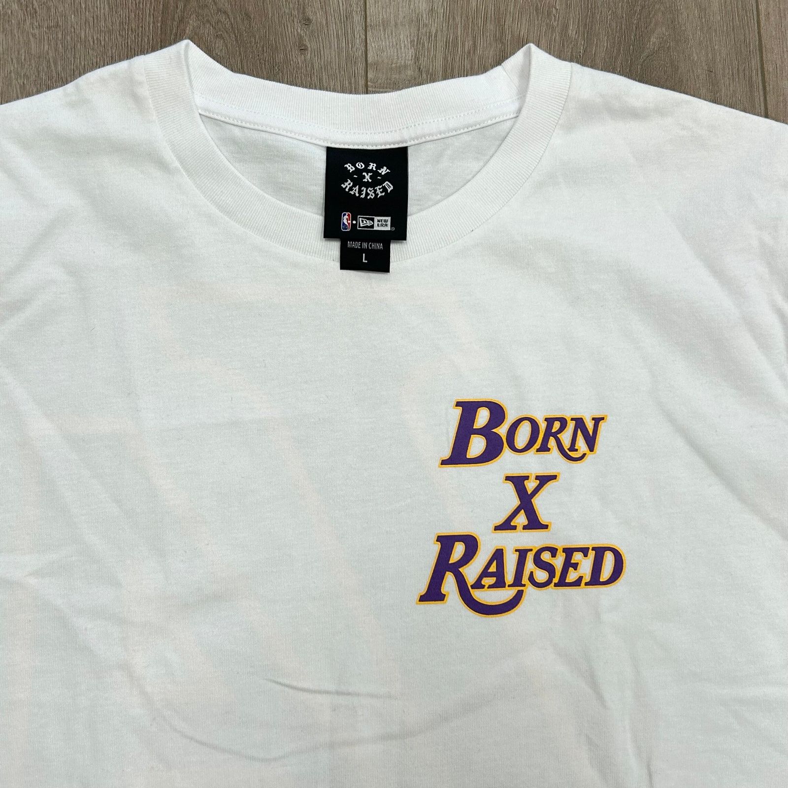 New Era New Era Born x Raised Los Angeles Lakers Tee T Shirt size L Size US L / EU 52-54 / 3 - 2 Thumbnail