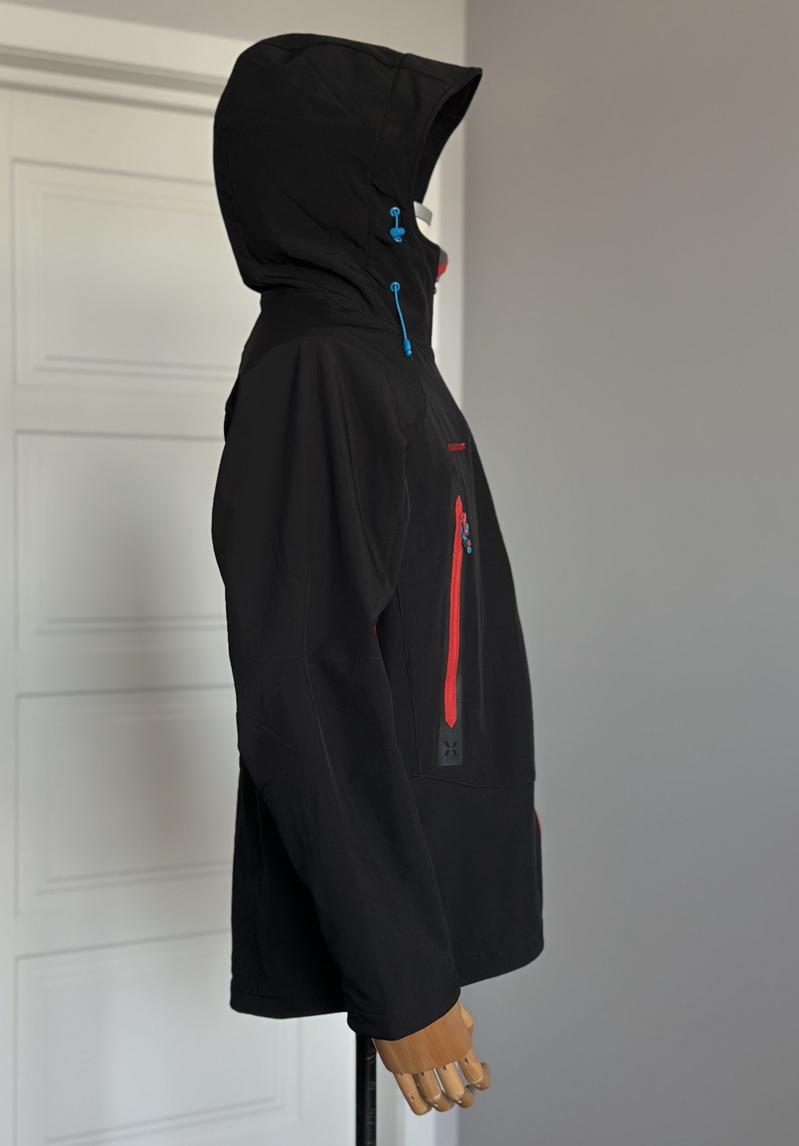Mammut MAMMUT Eiger Extreme Shell Hooded Jacket Outdoor Trekking Size US M / EU 48-50 / 2 - 9 Thumbnail