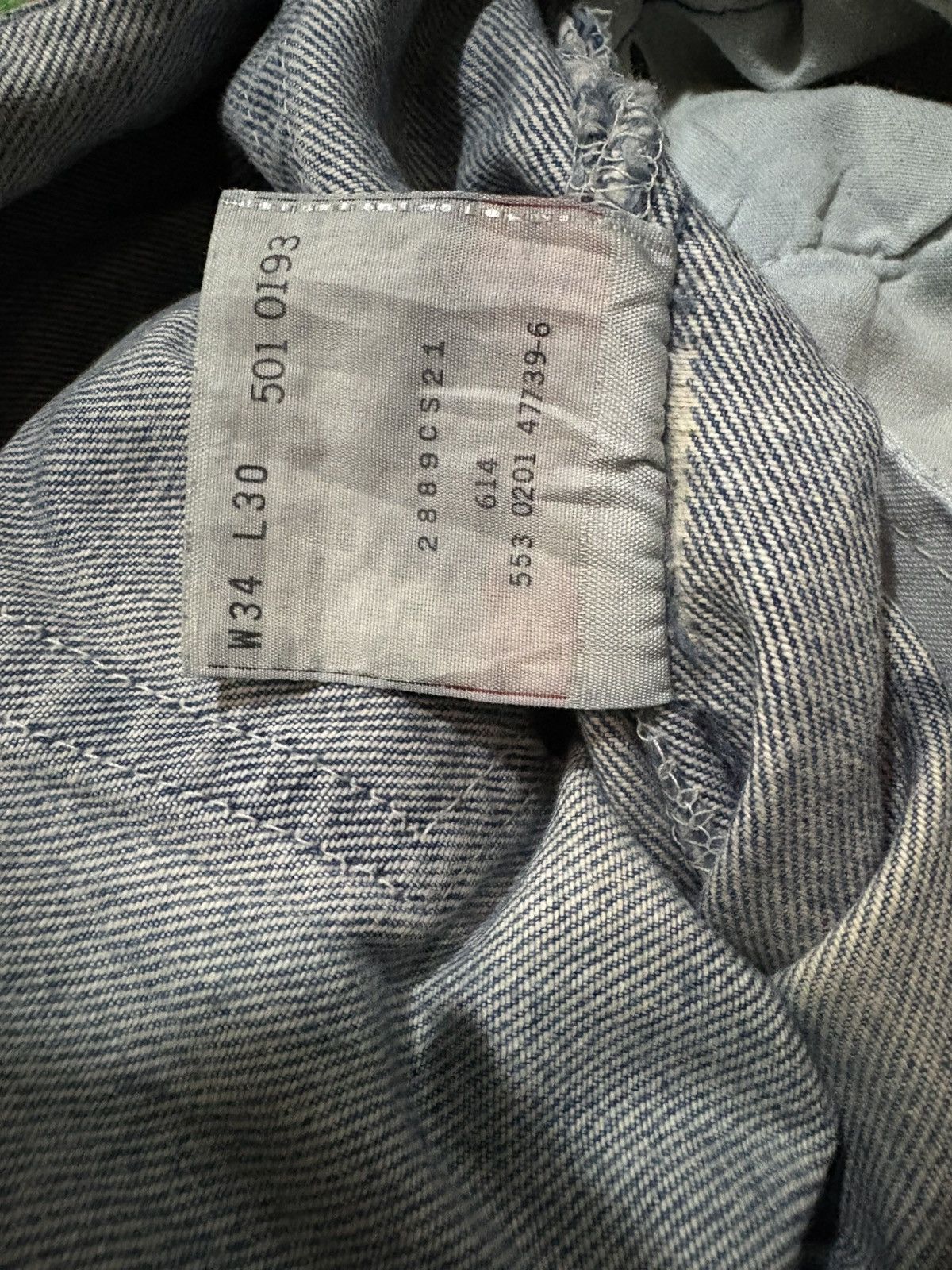 Levi's × Levi's Vintage Clothing Vintage 90s Levis 501 Button Fly Painted Distress Loose Jean Size US 32 / EU 48 - 10 Thumbnail