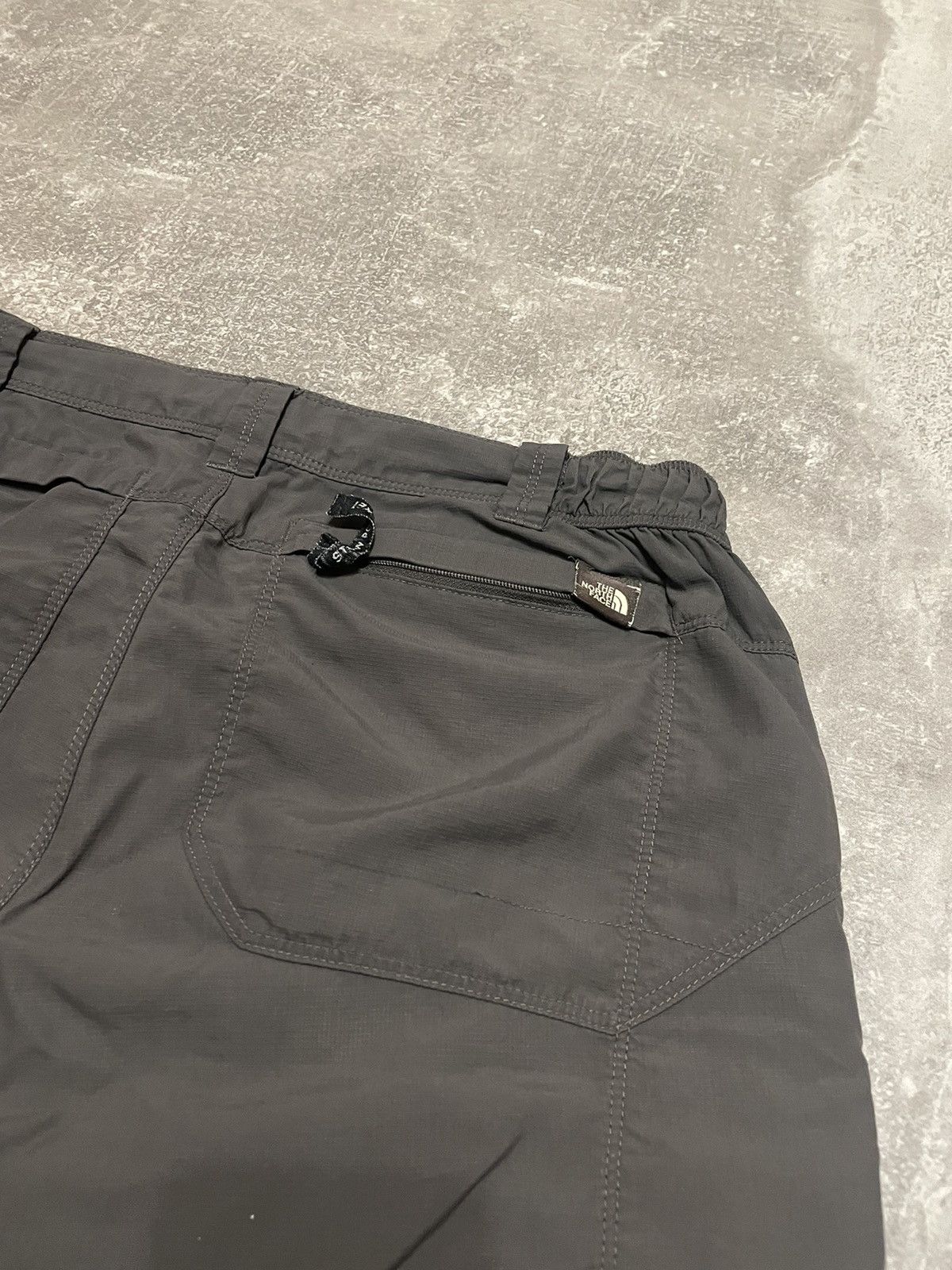 The North Face Vintage The North Face Transformer Track Pants Size US 30 / EU 46 - 19 Thumbnail