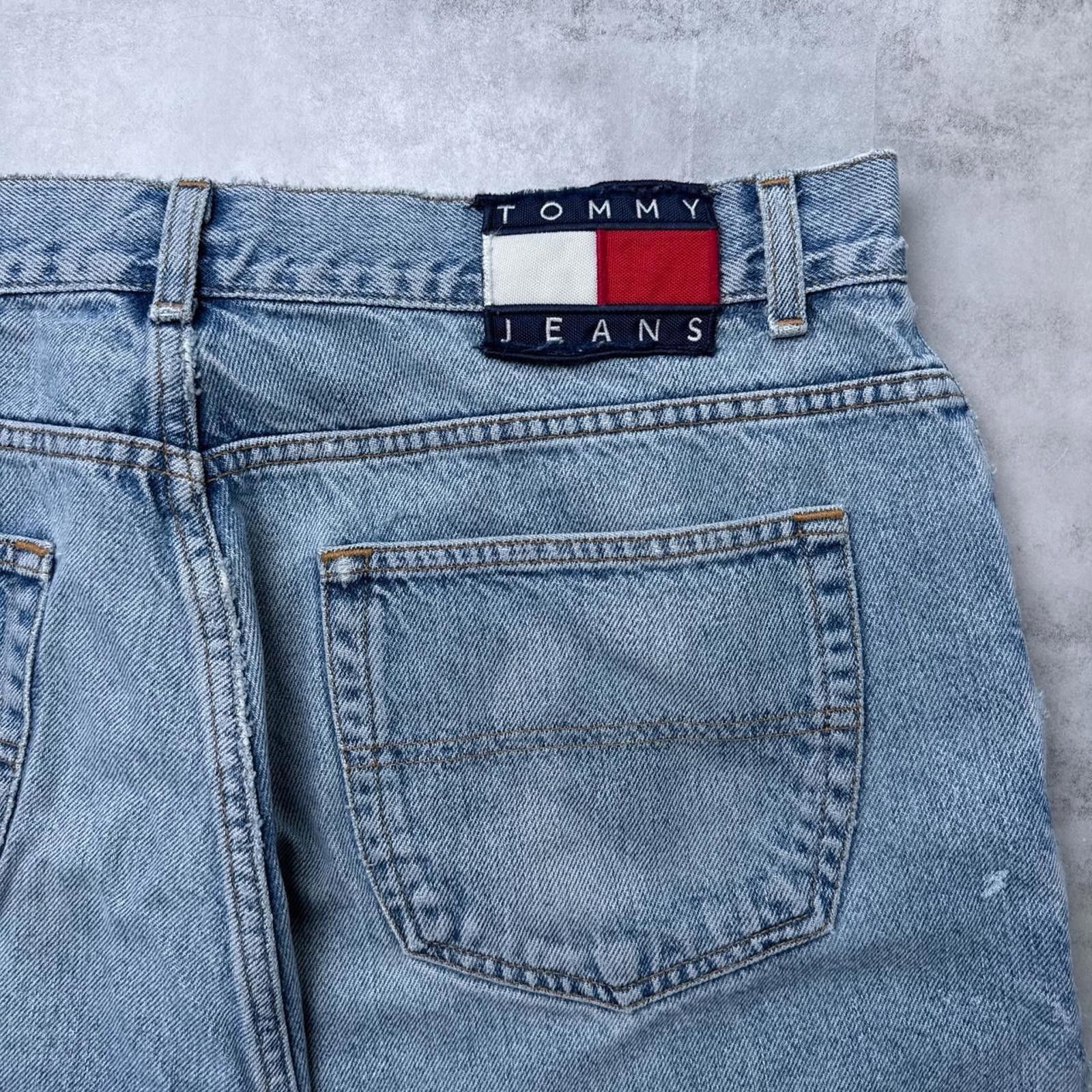 Tommy Hilfiger Y2K Tommy Hilfiger 00s Denim Baggy Shorts Size US 36 / EU 52 - 3 Thumbnail