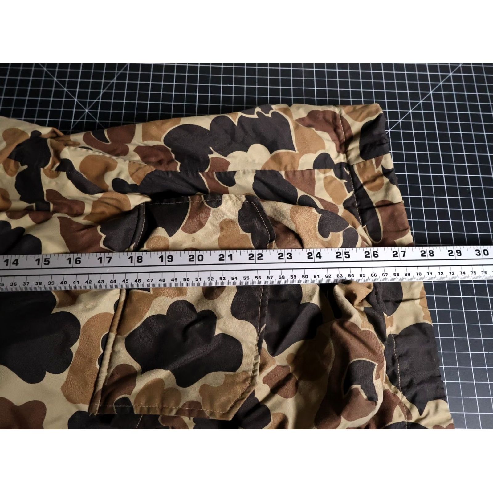 Vintage VINTAGE Columbia Camouflage Jacket Men XL Duck Camouflage Full Zip Pockets Military Style 90s Outdoor Fall Winter Mens Size US XL / EU 56 / 4 - 6 Thumbnail