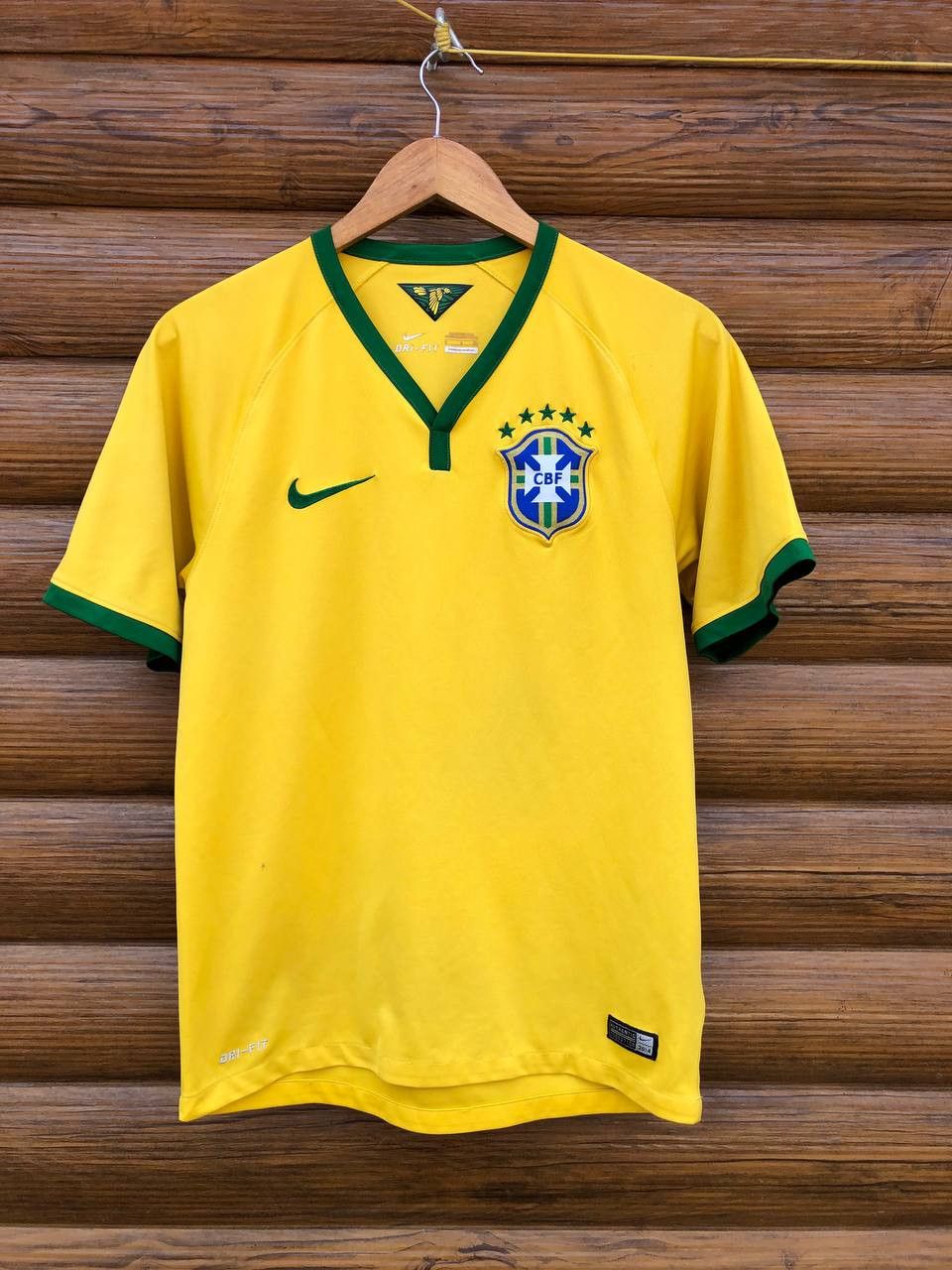 Nike BRASIL HOME FOOTBALL SHIRT SOCCER JERSEY NIKE Size US S / EU 44-46 / 1 - 1 Thumbnail