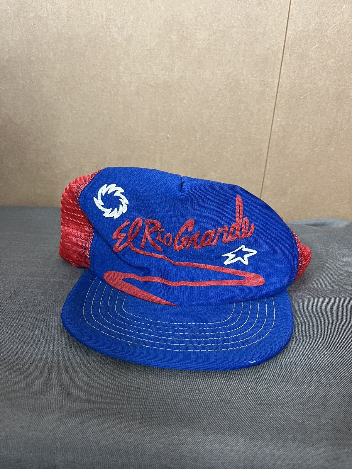Vintage Vintage 80s El Rio Grande Puff Print Trucker Hat Snapback Size ONE SIZE - 1 Thumbnail