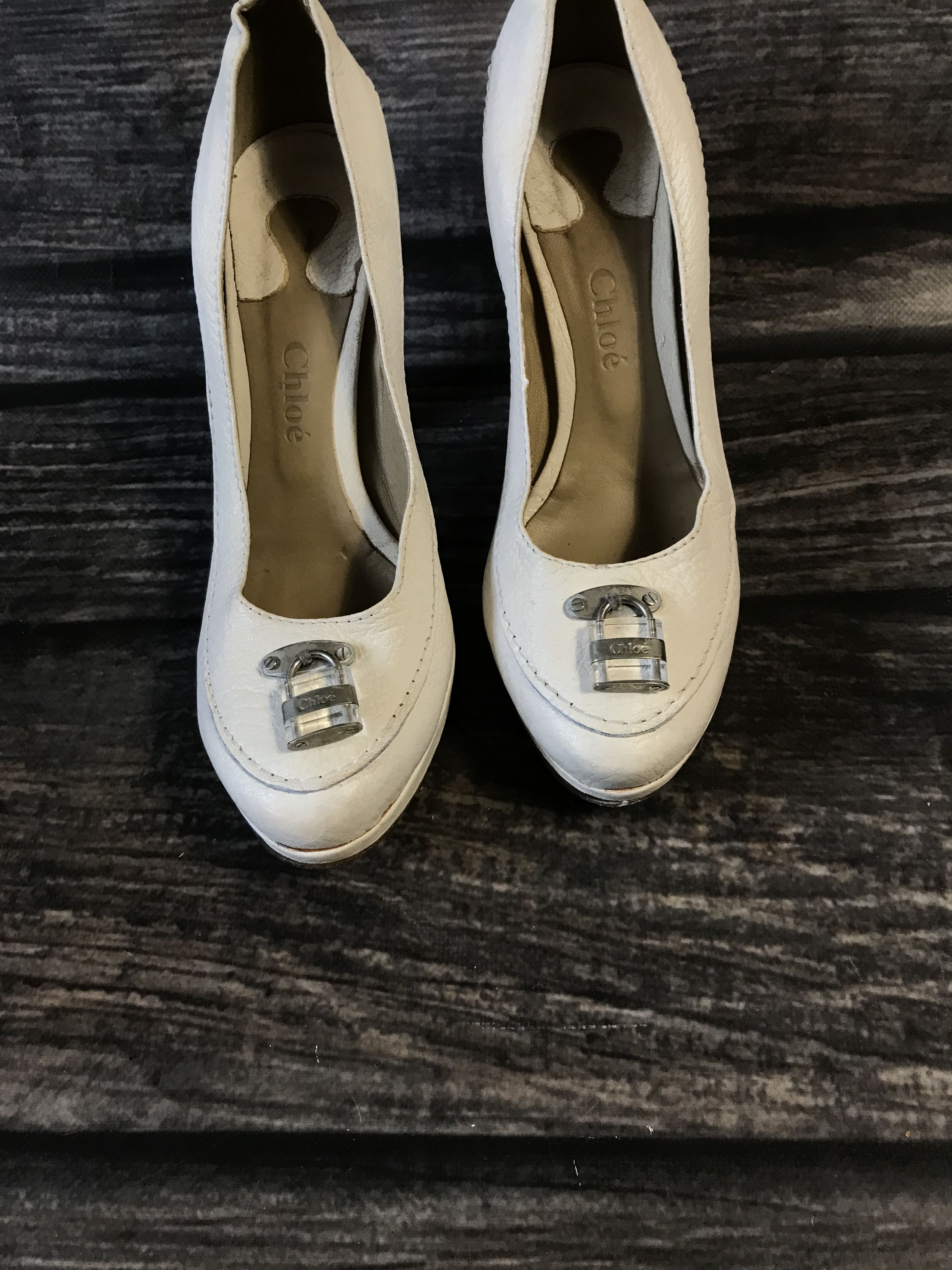 Chloe Chloe Lock Leather Vintage Heels Size US 6 / IT 36 - 3 Thumbnail