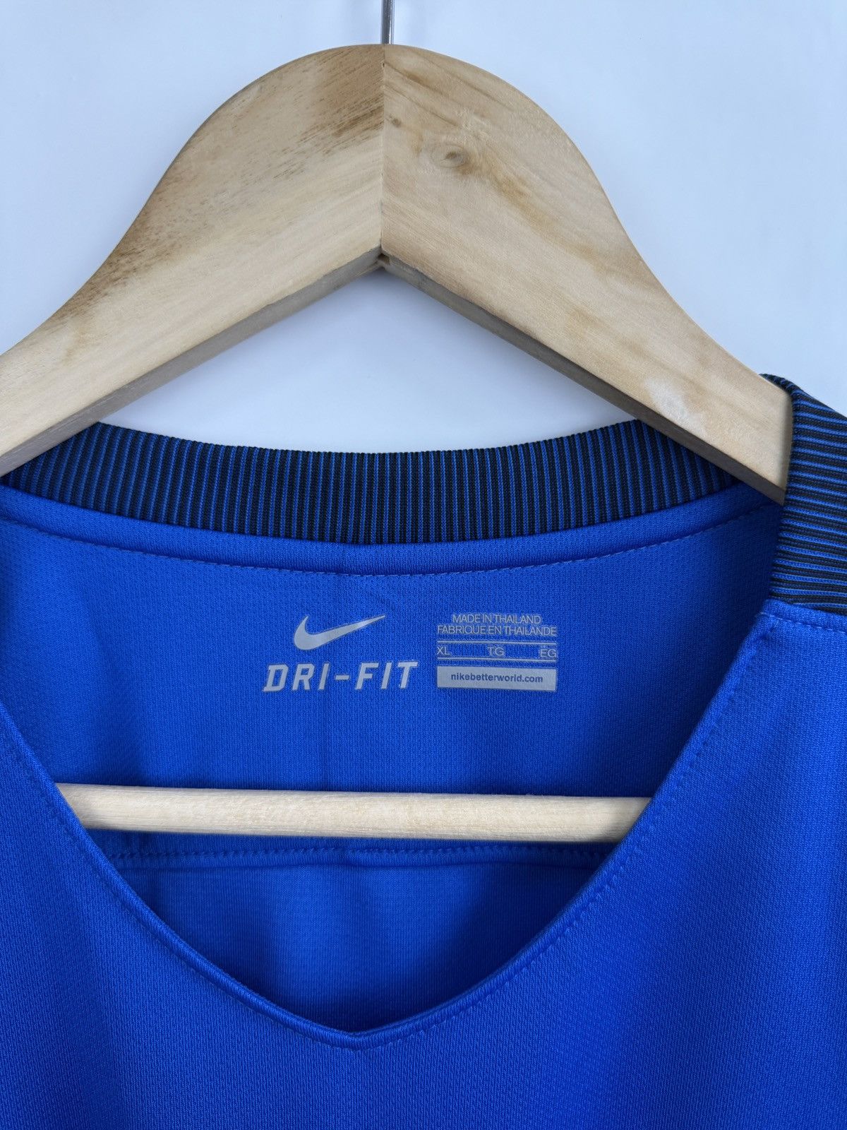 Nike 🇫🇷 Vintage 2016 Nike France Soccer Jersey Rare Retro Y2K Size US XL / EU 56 / 4 - 5 Thumbnail