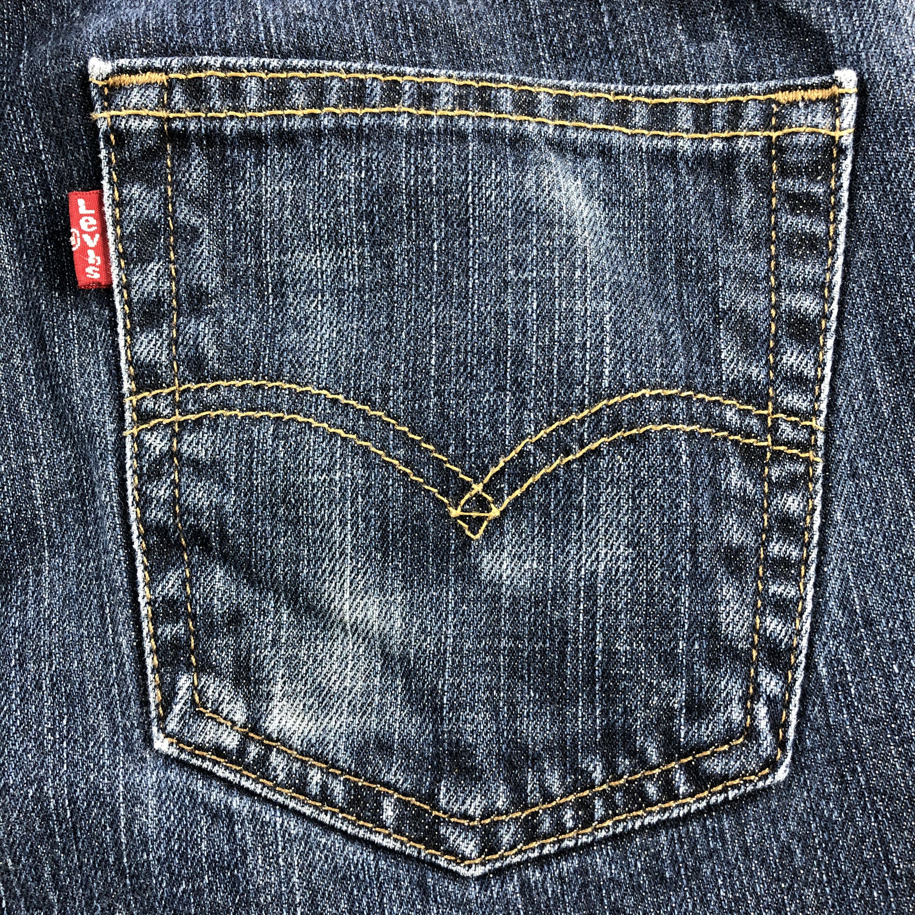 Levi's Vintage Blue Wash Levis Jeans-J2200 Size US 29 - 9 Thumbnail